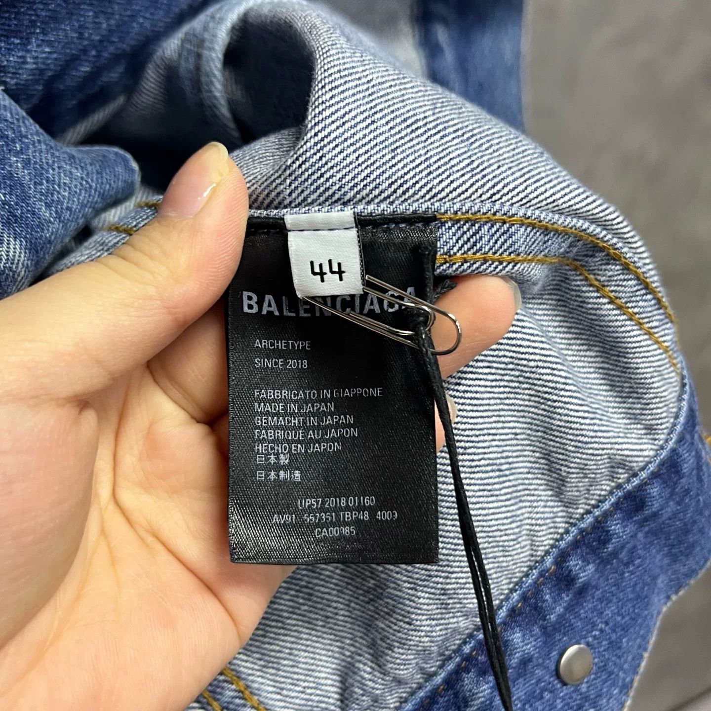 Balenciaga Balenciaga Casual Denim Blue Hoodie 44 Men Size US L / EU 52-54 / 3 - 3 Thumbnail