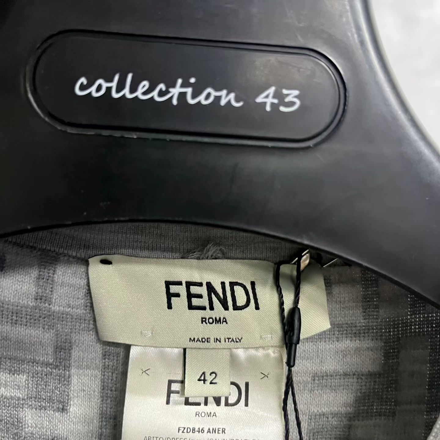 Fendi Fendi Retro Long Gray T-Shirt 42 Women Size M / US 6-8 / IT 42-44 - 2 Thumbnail