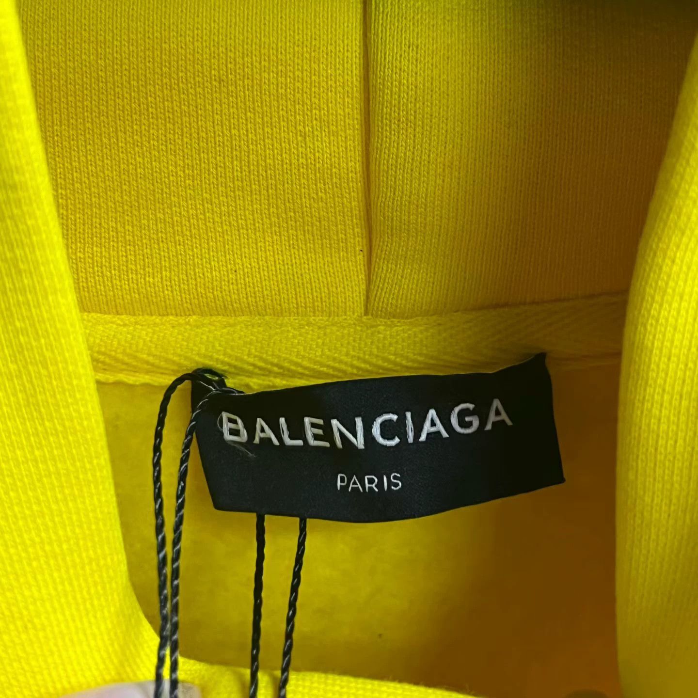 Balenciaga Balenciaga Printed Graphic Yellow Hoodie XL Men Size US XL / EU 56 / 4 - 2 Thumbnail