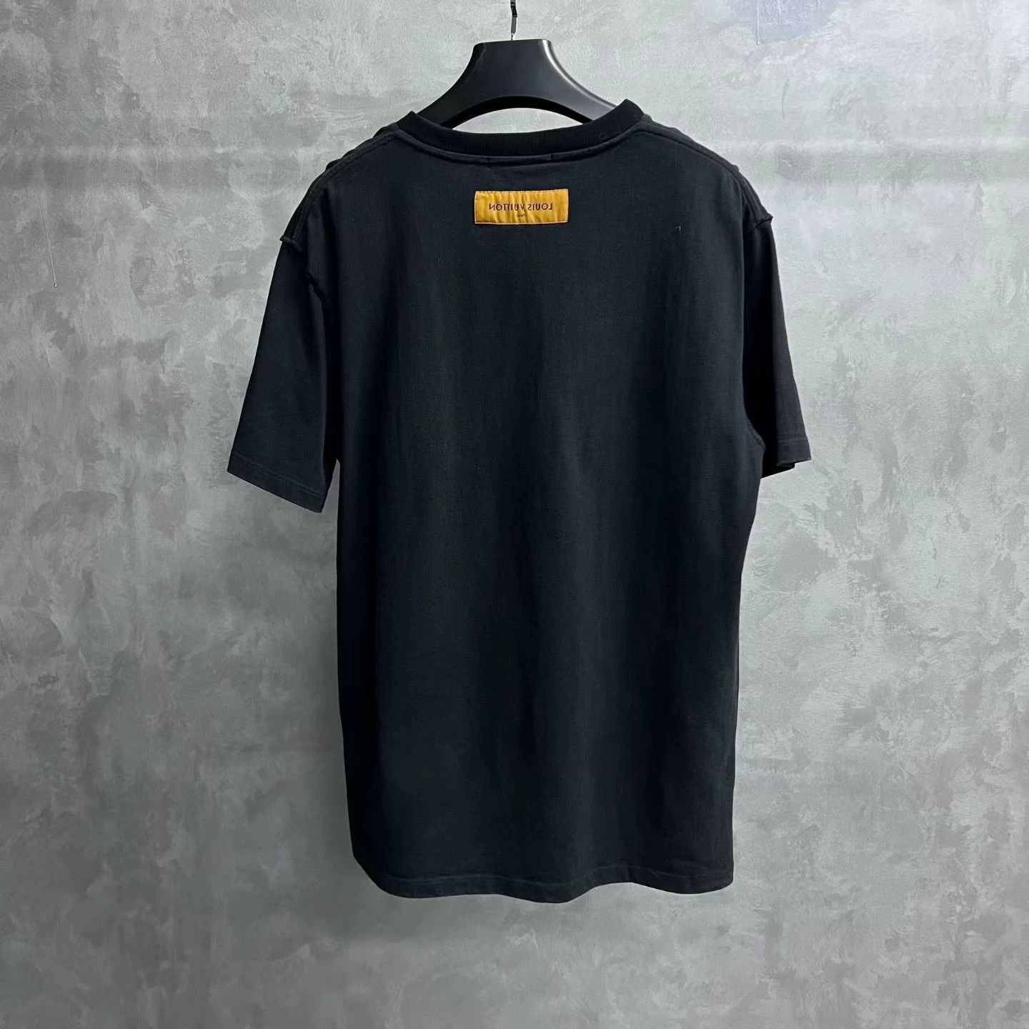 Louis Vuitton Louis Vuitton Retro Graphic Black T-Shirt XL Women Size XL / US 12-14 / IT 48-50 - 5 Thumbnail