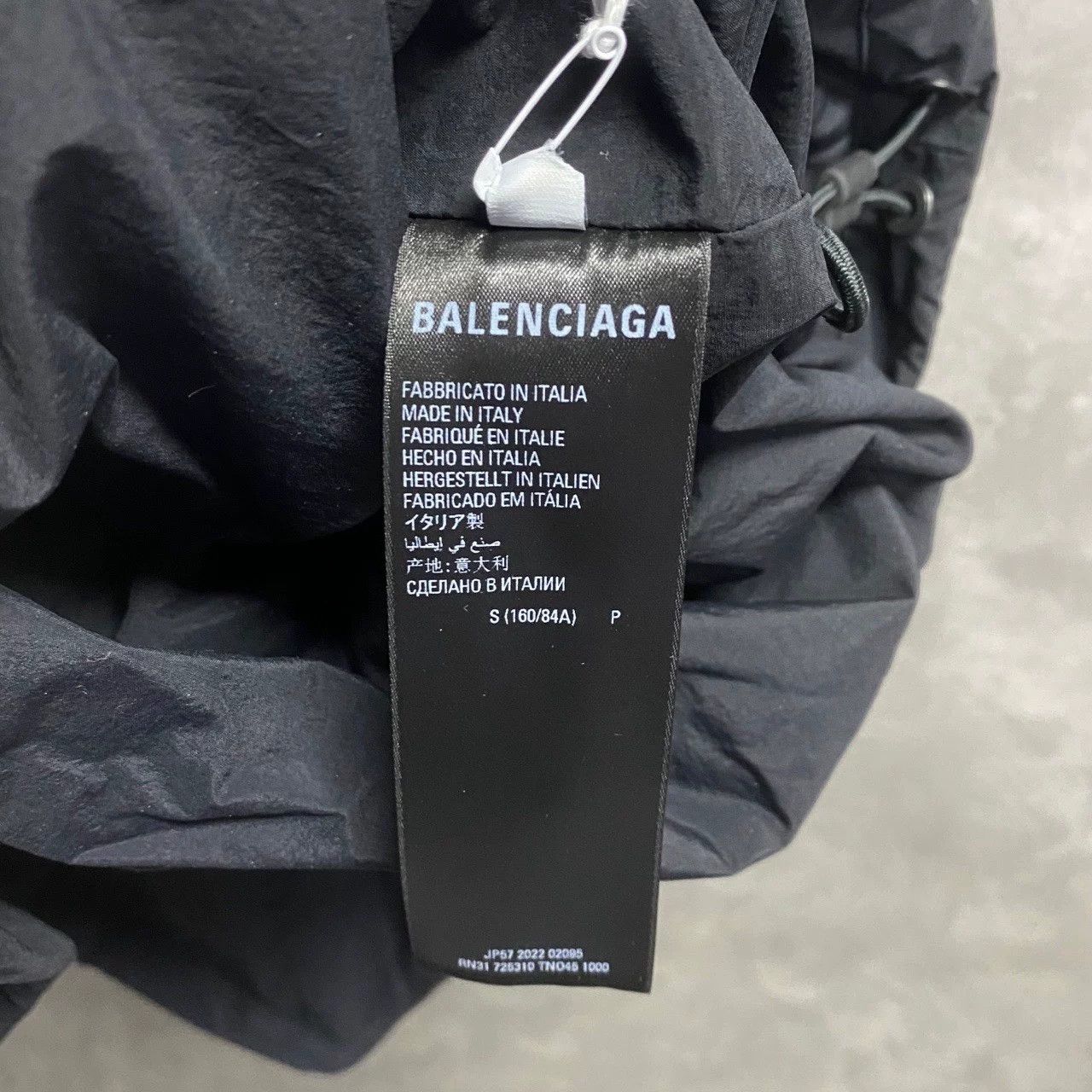 Balenciaga Balenciaga Retro Graphic Black Hoodie XXS Men Size US XXS / EU 40 - 3 Thumbnail