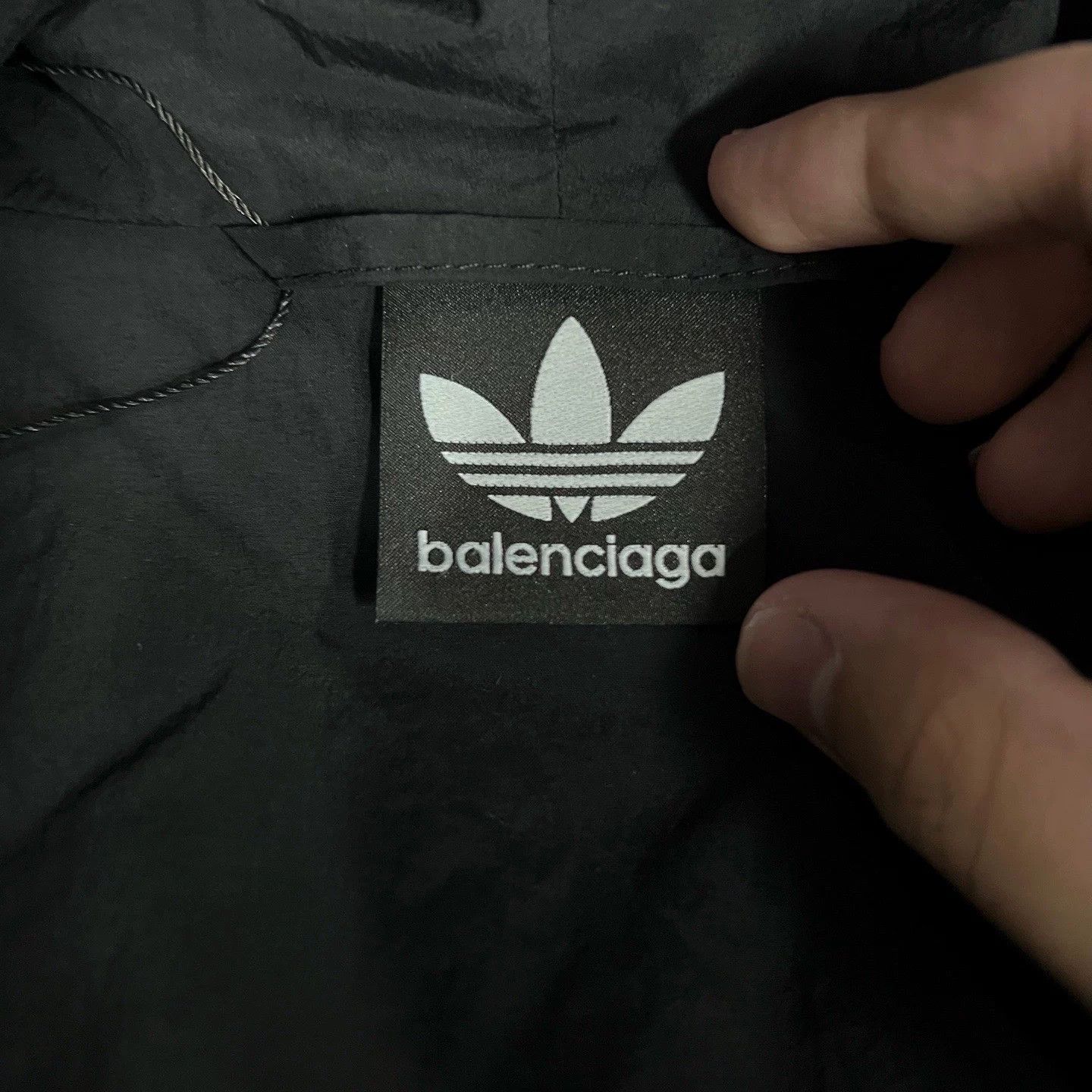 Balenciaga Balenciaga Retro Graphic Black Hoodie XXS Men Size US XXS / EU 40 - 8 Thumbnail