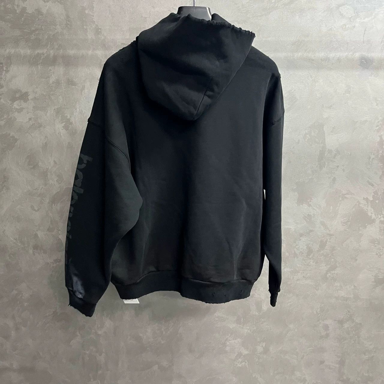 Balenciaga Balenciaga Printed Black Hoodie L Men Size US L / EU 52-54 / 3 - 4 Thumbnail