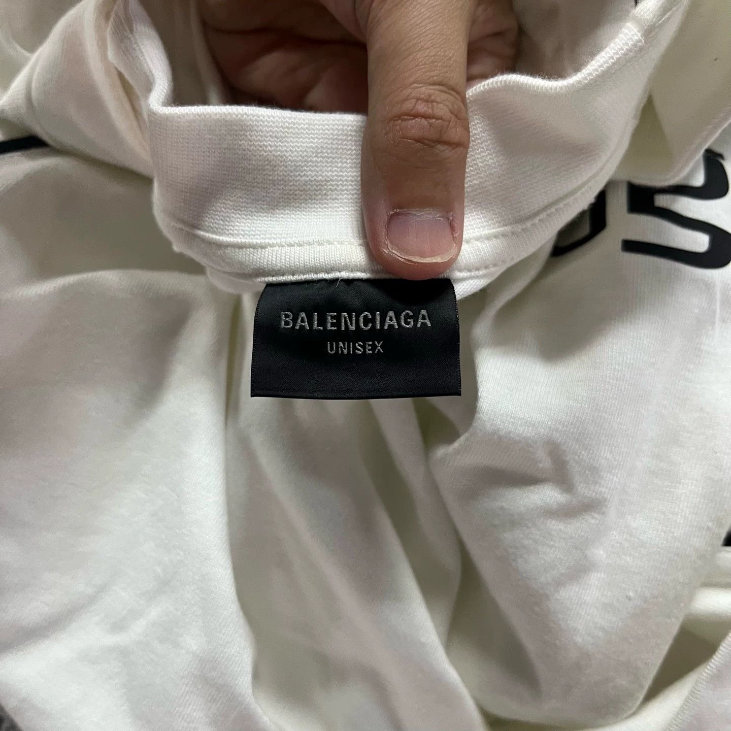 Balenciaga Balenciaga Retro Printed White Hoodie 2 Men Size US XS / EU 42 / 0 - 5 Thumbnail