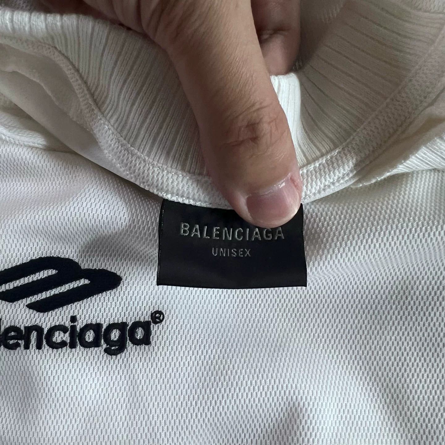 Balenciaga Balenciaga Retro Printed White Hoodie 3 Men Size US XS / EU 42 / 0 - 8 Thumbnail