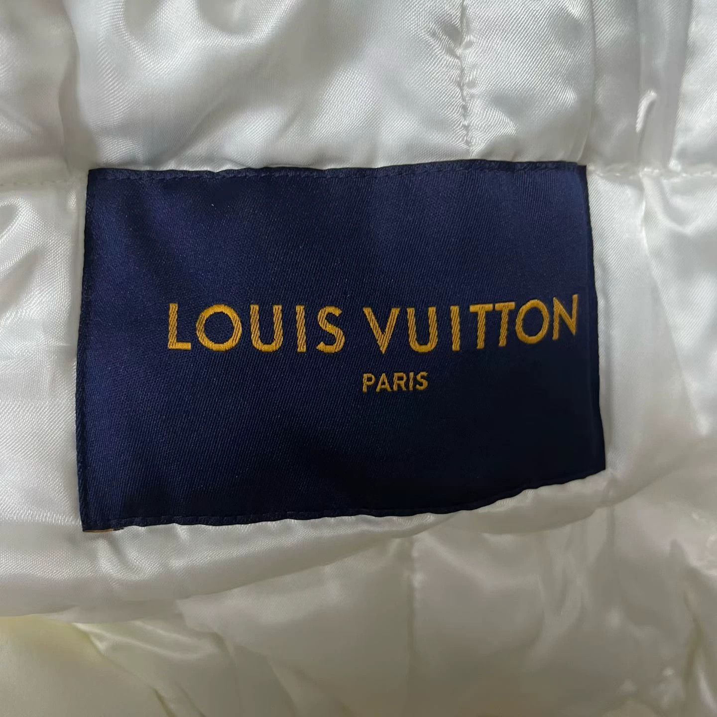 Louis Vuitton Louis Vuitton White Designer Casual Size XXL / US 16-18 / IT 52-54 - 2 Thumbnail