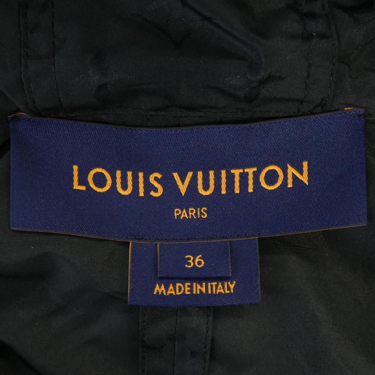 Louis Vuitton Louis Vuitton Louis Vuitton Sleeveless Parka Cape Coat Textile Outerwear FMOW82FLX DUTY FREE for USA Size ONE SIZE - 4 Thumbnail