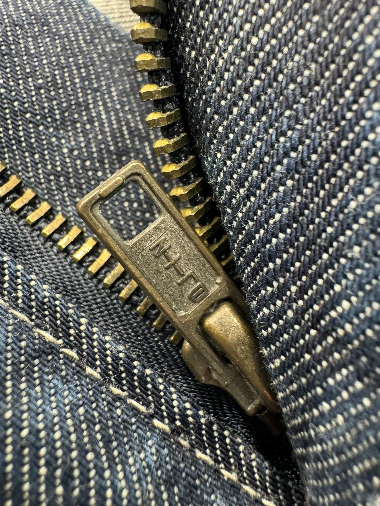 Hussein Chalayan Hussein Chalayan Raw Denim Jeans Size US 32 / EU 48 - 6 Thumbnail