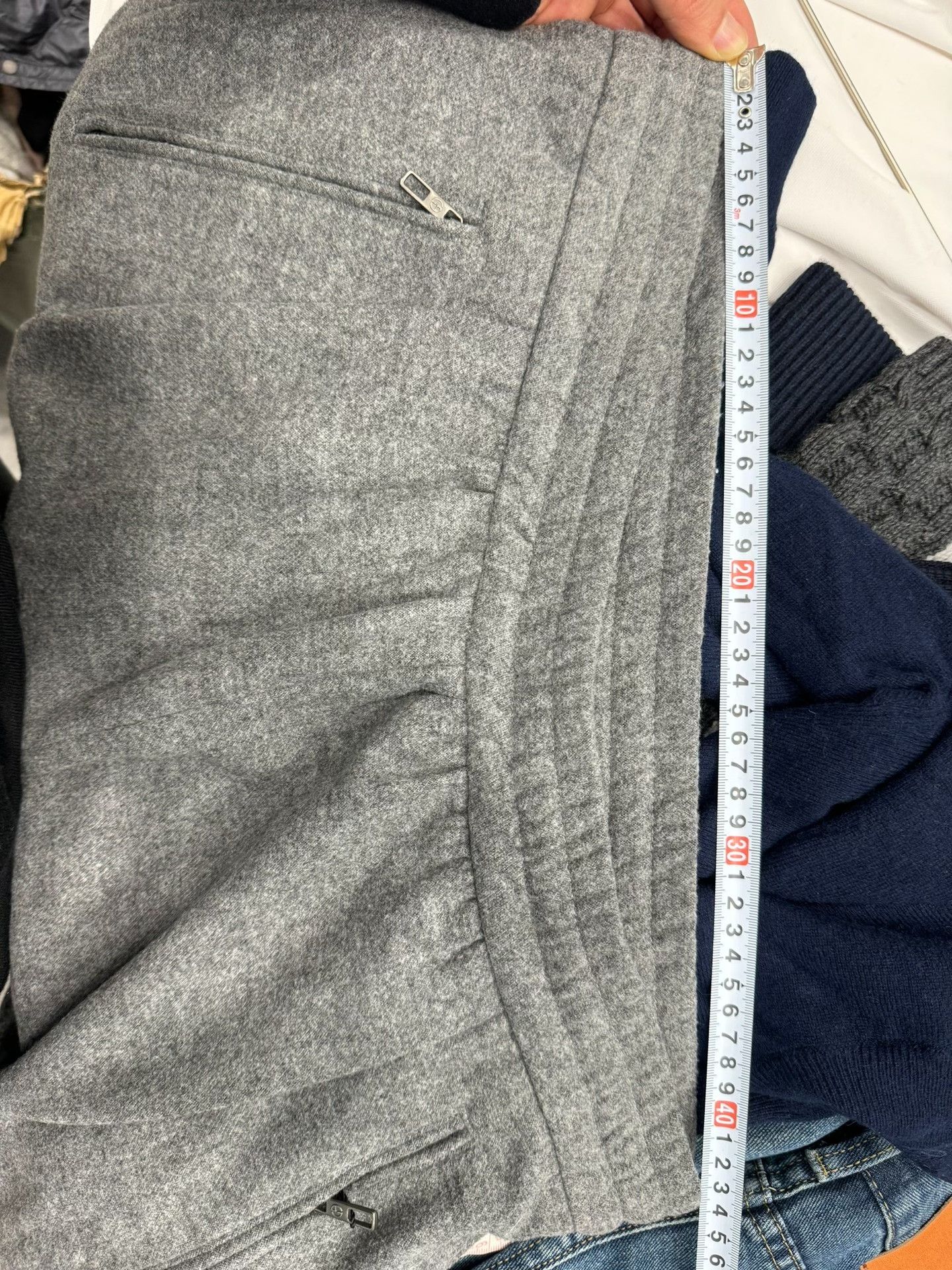 Giorgio Armani Giorgio Armani Thick Wool Sweatpants Size US 32 / EU 48 - 8 Thumbnail