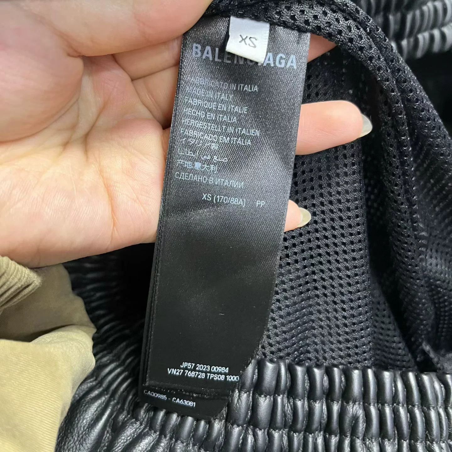 Balenciaga Balenciaga Black Designer Casual Size US XS / EU 42 / 0 - 3 Thumbnail