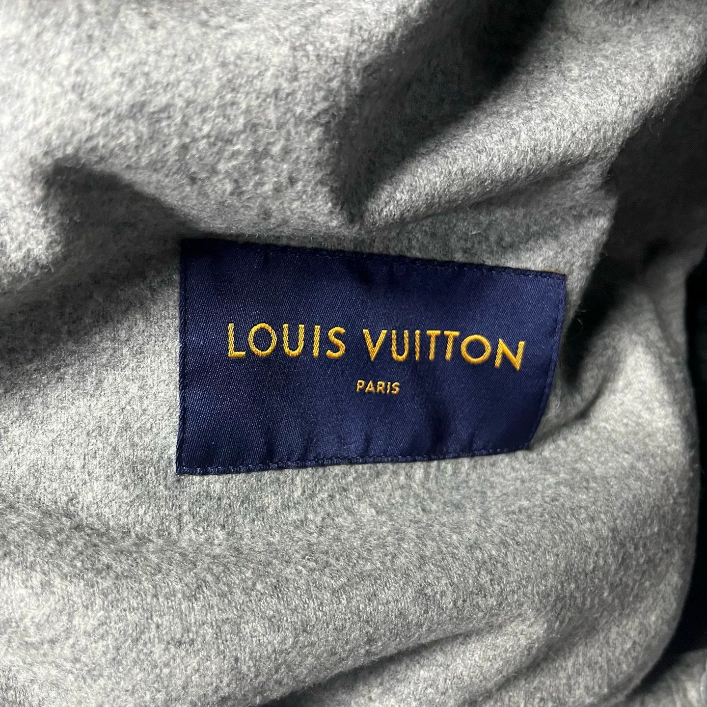 Louis Vuitton Louis Vuitton Gray Designer Casual Size XXL / US 16-18 / IT 52-54 - 3 Thumbnail