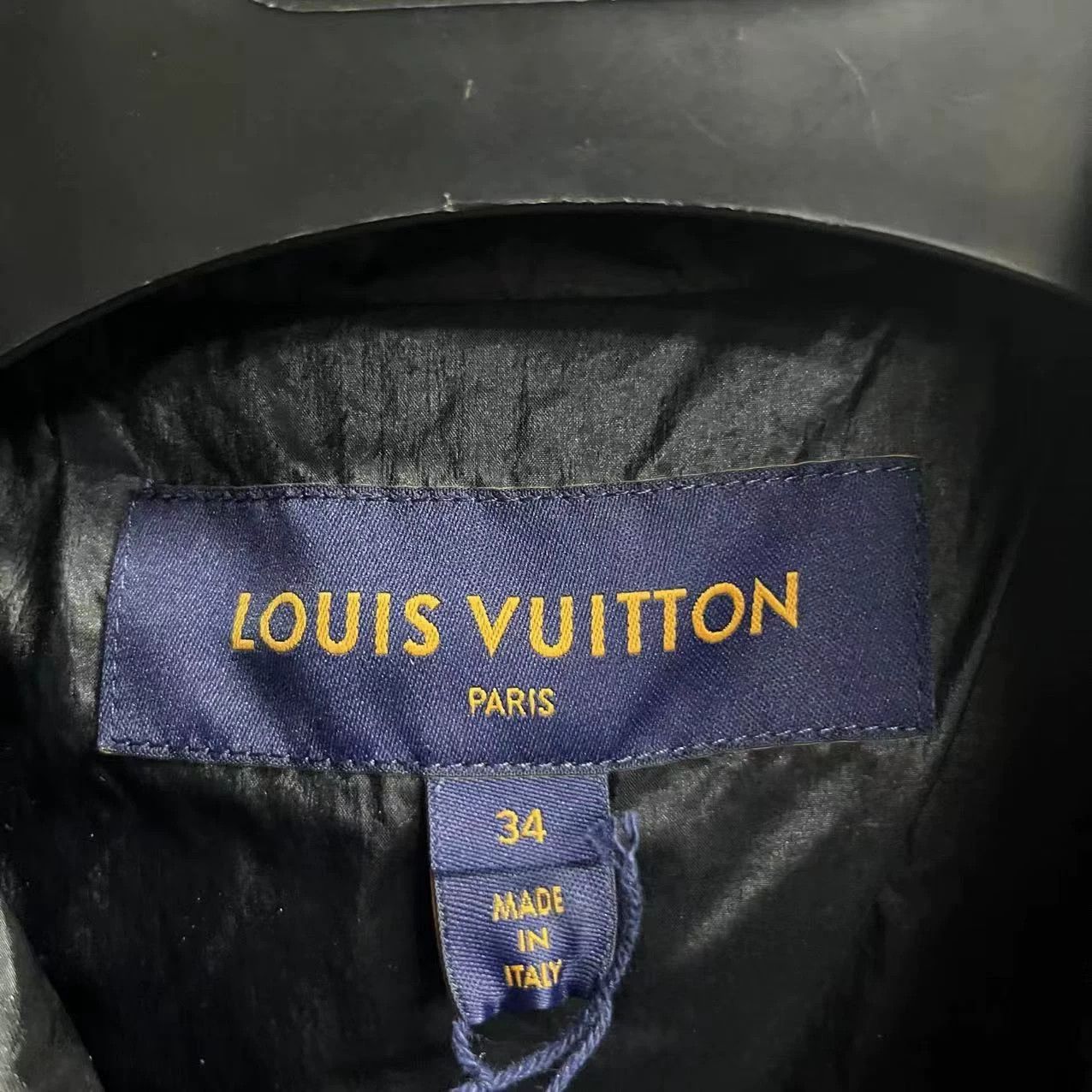 Louis Vuitton Louis Vuitton Black Coat Outerwear Size XXS / US 00 / IT 34 - 2 Thumbnail