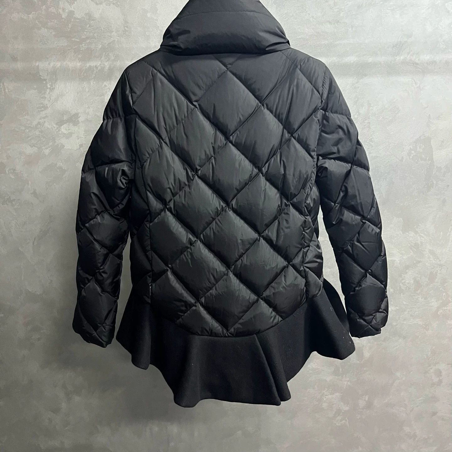 Moncler Moncler Quilted Black Down Jacket 4 Women Size XS / US 0-2 / IT 36-38 - 5 Thumbnail