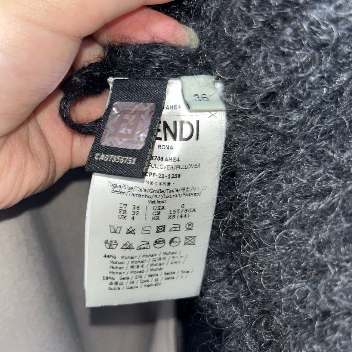 Fendi Fendi Cropped Gray Hoodie 36 Men Size US S / EU 44-46 / 1 - 5 Thumbnail