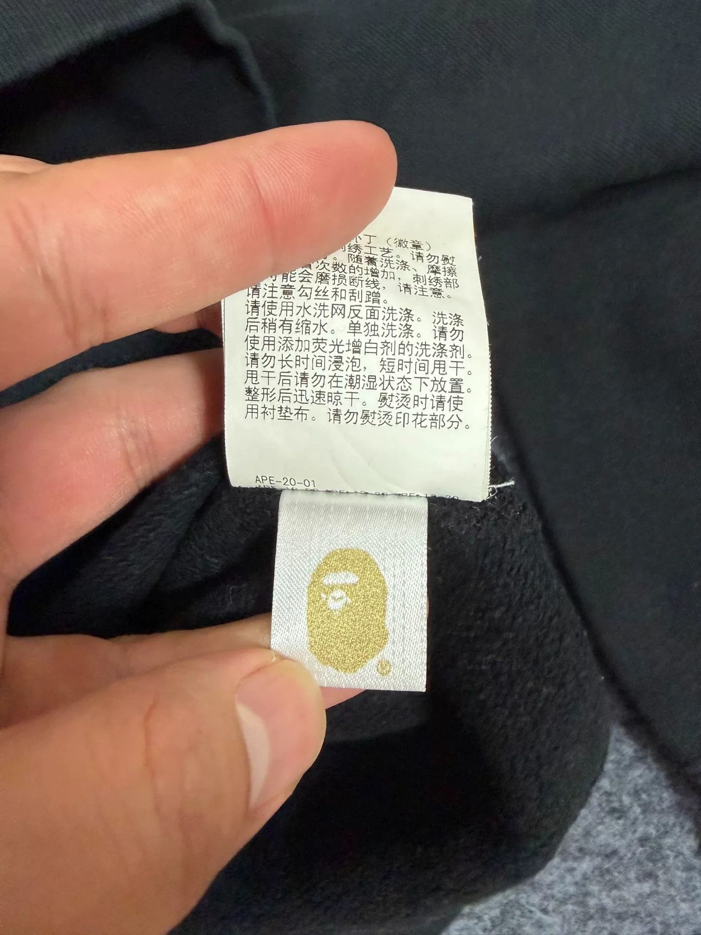 Bape Bape Multi Shark Sweatshirt Pullover Size US L / EU 52-54 / 3 - 4 Thumbnail