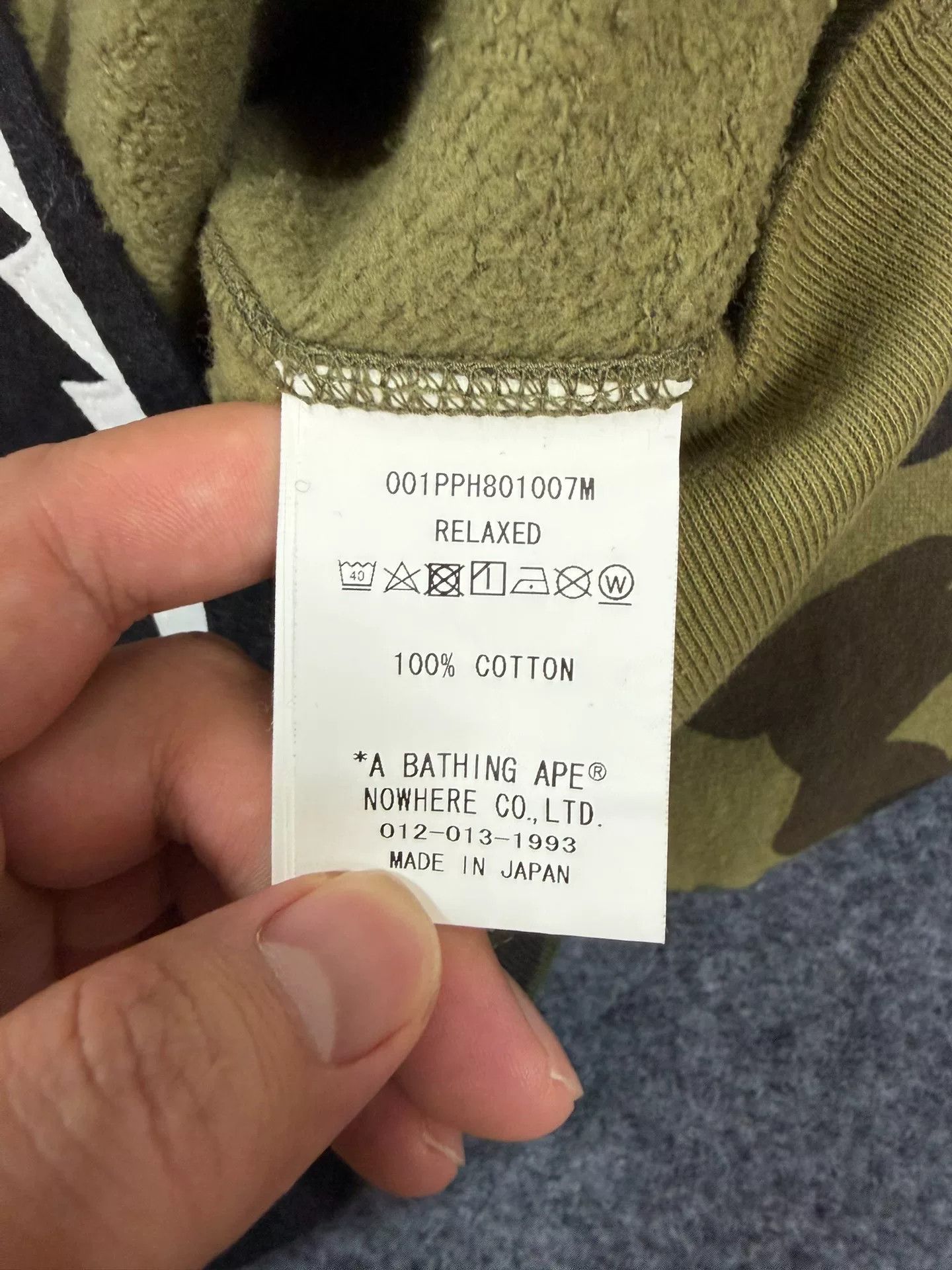 Bape Bape Multi Shark Sweatshirt Pullover Size US M / EU 48-50 / 2 - 4 Thumbnail