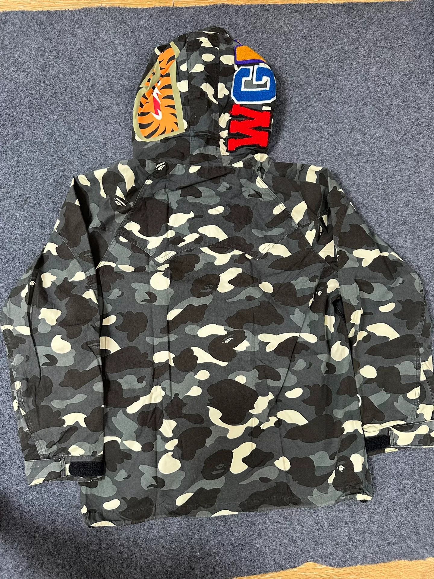 Bape Bape Multi Glow Jacket Outerwear Size US M / EU 48-50 / 2 - 2 Thumbnail