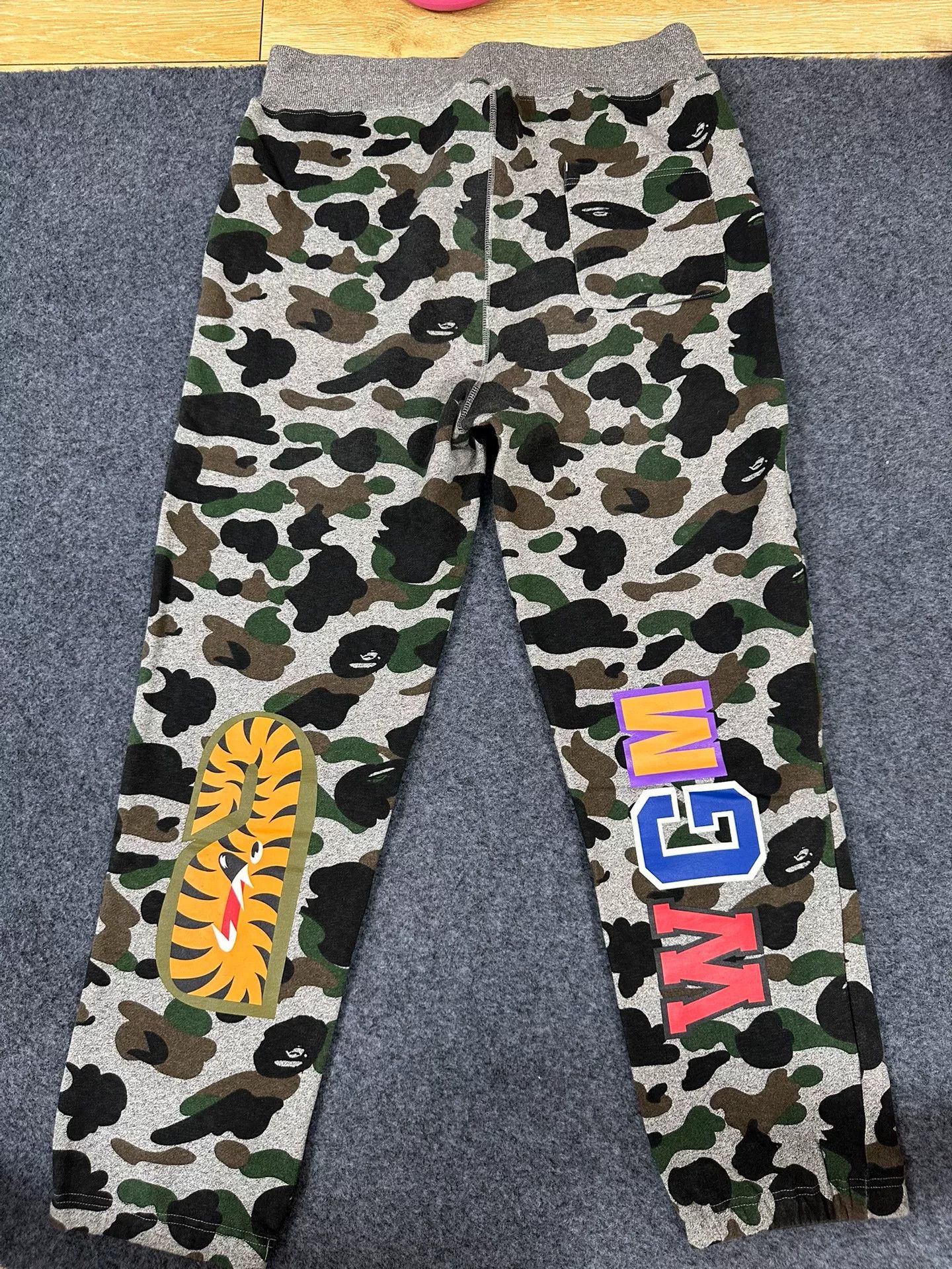 Bape Bape Multi Shark Pants Casual Designer Size US 36 / EU 52 - 2 Thumbnail