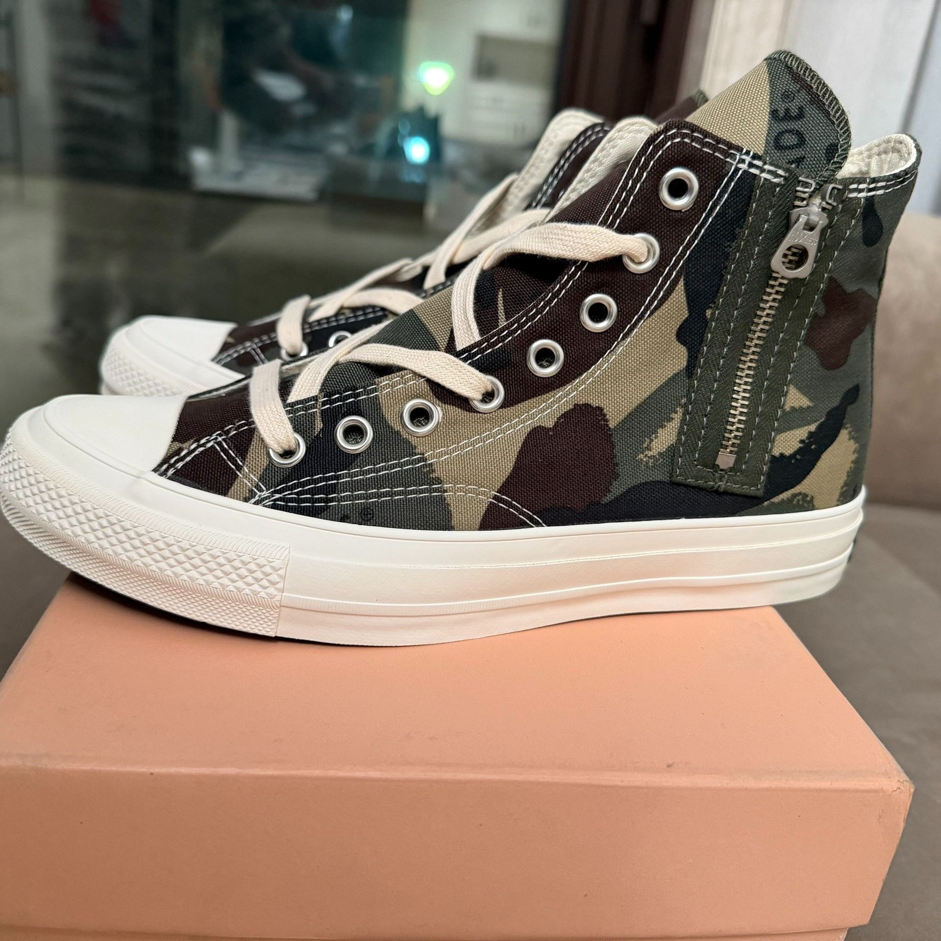 Converse Converse Addict Chuck Taylor Nigo Z Hi Size US 8.5 / EU 41-42 - 3 Thumbnail