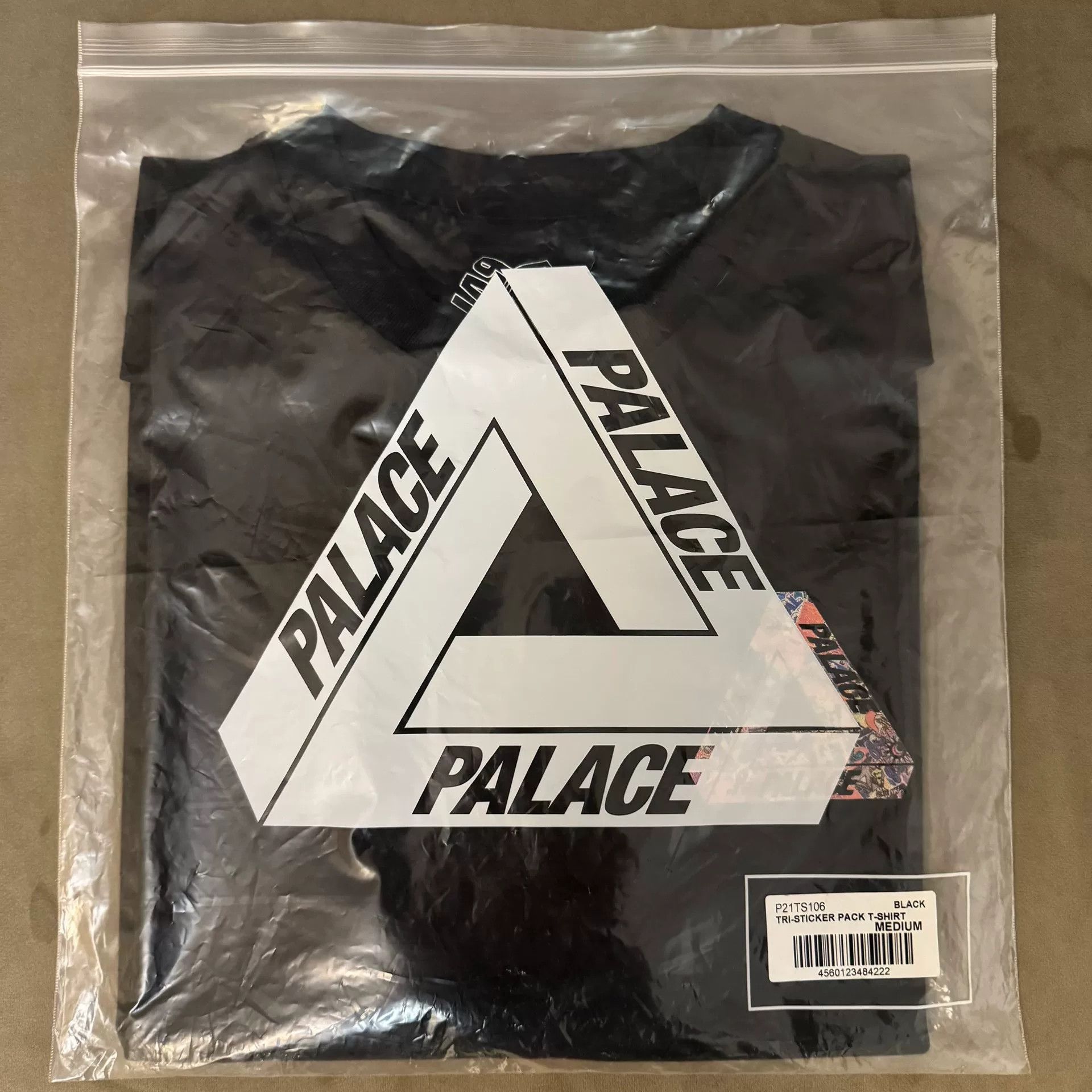 Palace PALACE Tri-Sticker Logo Crewneck Tee Size US M / EU 48-50 / 2 - 8 Thumbnail
