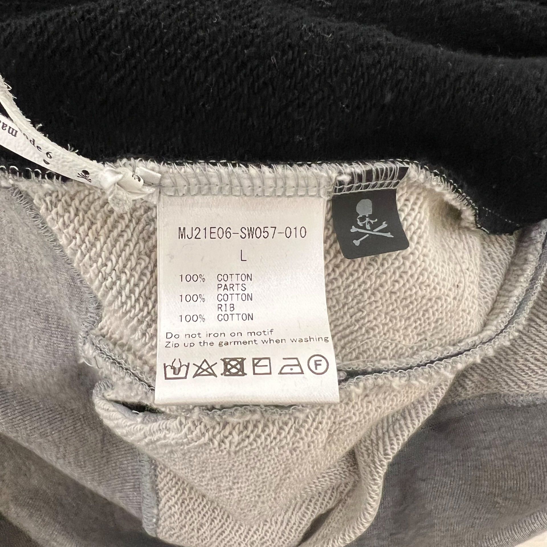 Mastermind Japan Mastermind Japan MMJ 21SS Skull Embroidery Hoodie Size US L / EU 52-54 / 3 - 7 Thumbnail