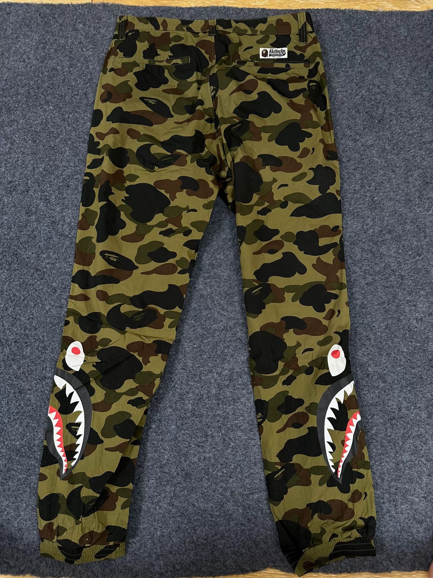 Bape Bape Multi Shark Pants Casual Designer Size US L / EU 52-54 / 3 - 2 Thumbnail