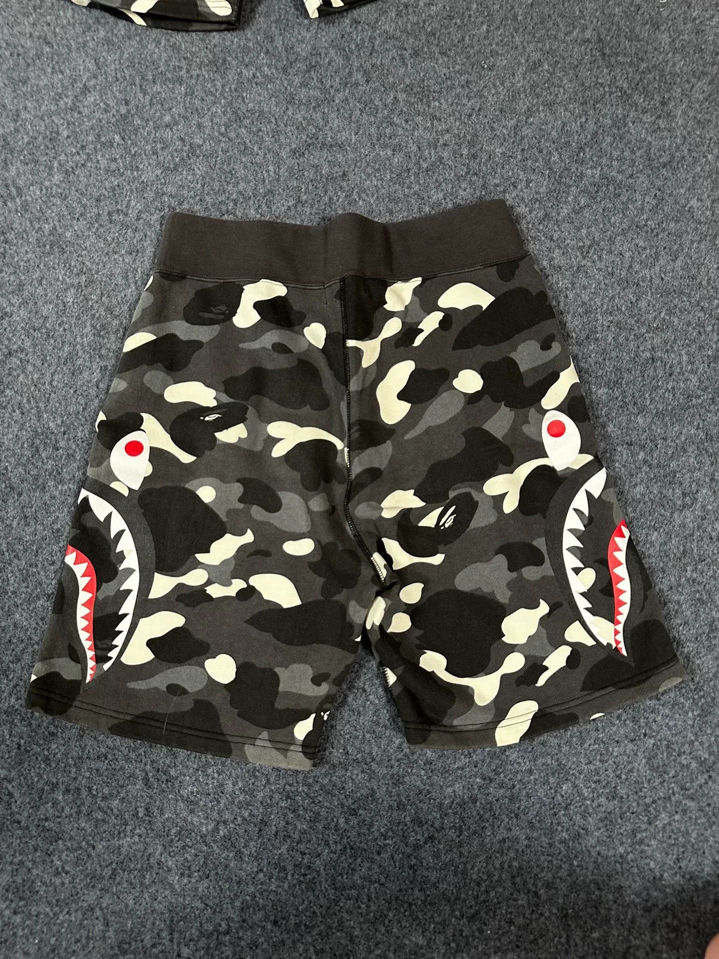 Bape Bape Multi Shark Shorts Designer Size US 32 / EU 48 - 2 Thumbnail
