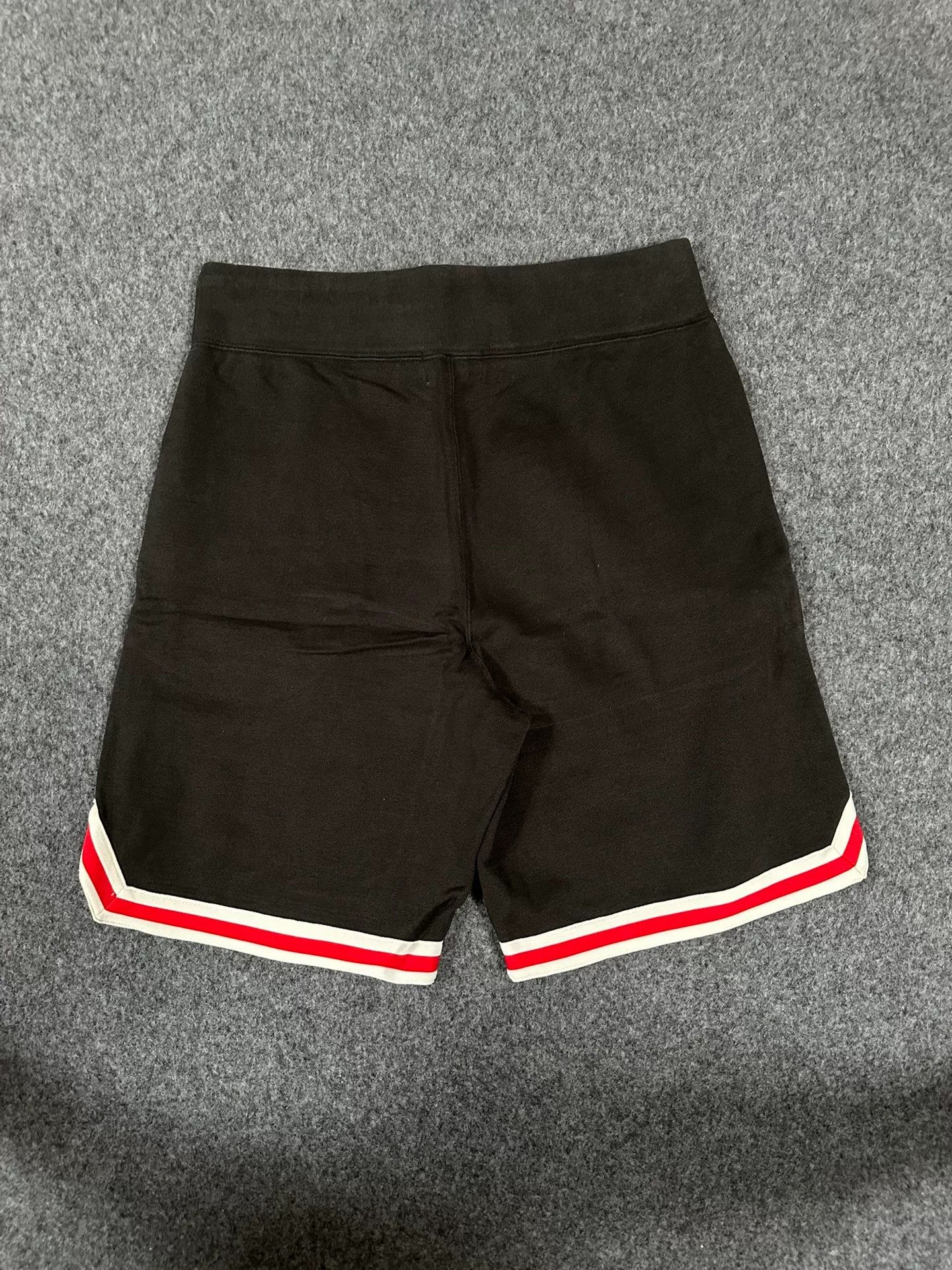 Bape Bape Multi Shark Shorts Designer Size US 34 / EU 50 - 2 Thumbnail