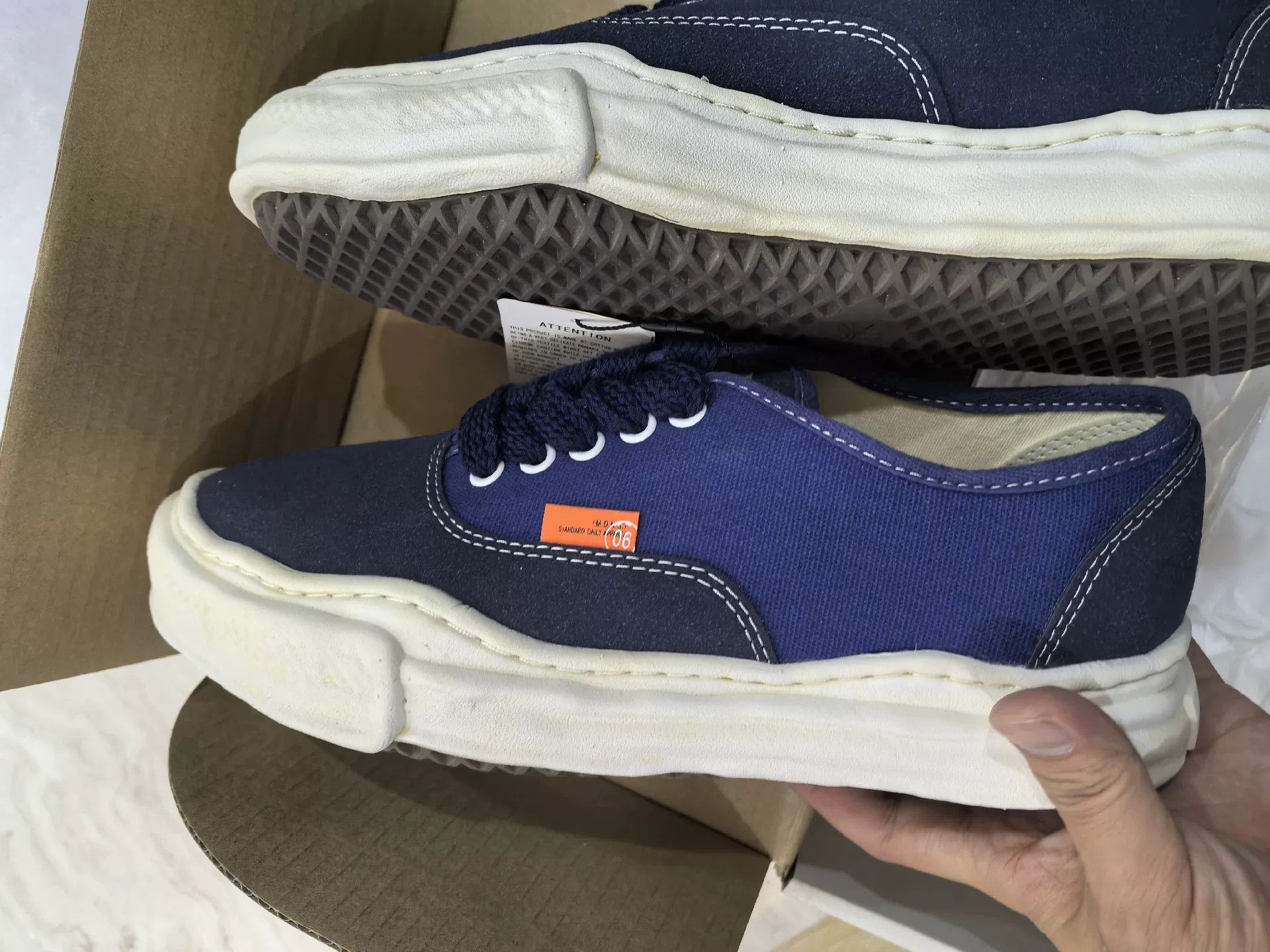 Other Other Shoes Low Top High Top Basketball Size US M / EU 48-50 / 2 - 3 Thumbnail