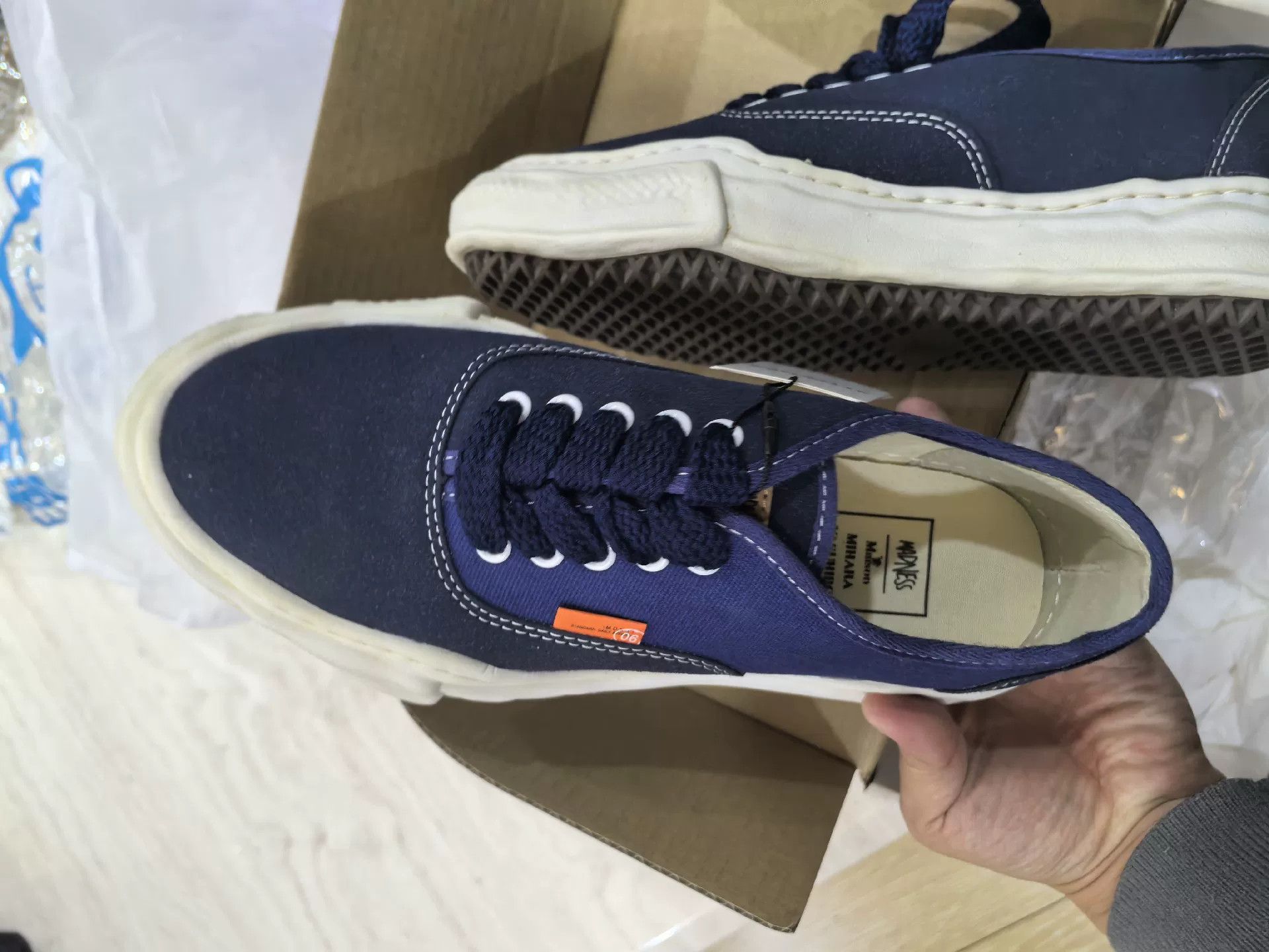 Other Other Shoes Low Top High Top Basketball Size US M / EU 48-50 / 2 - 2 Thumbnail
