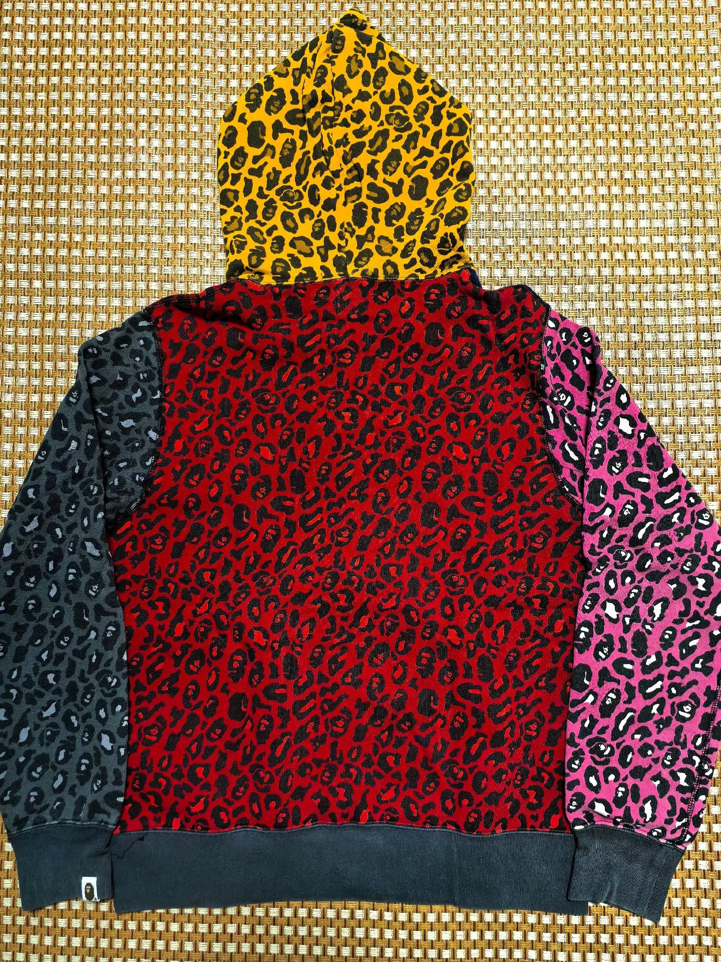 Bape Bape Shark Sweatshirt Pullover Size US L / EU 52-54 / 3 - 2 Thumbnail