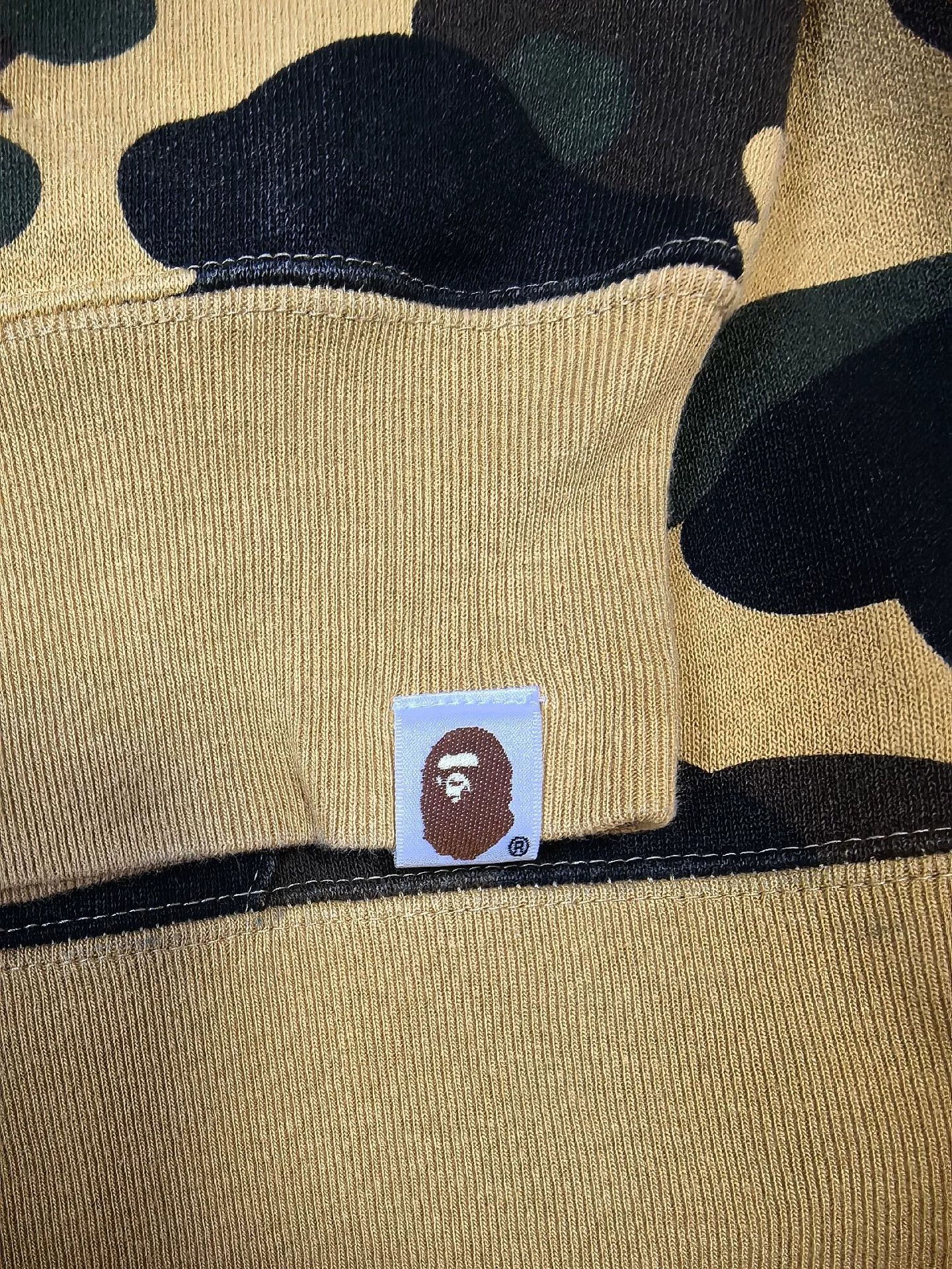 Bape Bape Yellow Shark Sweatshirt Pullover Size US L / EU 52-54 / 3 - 6 Thumbnail