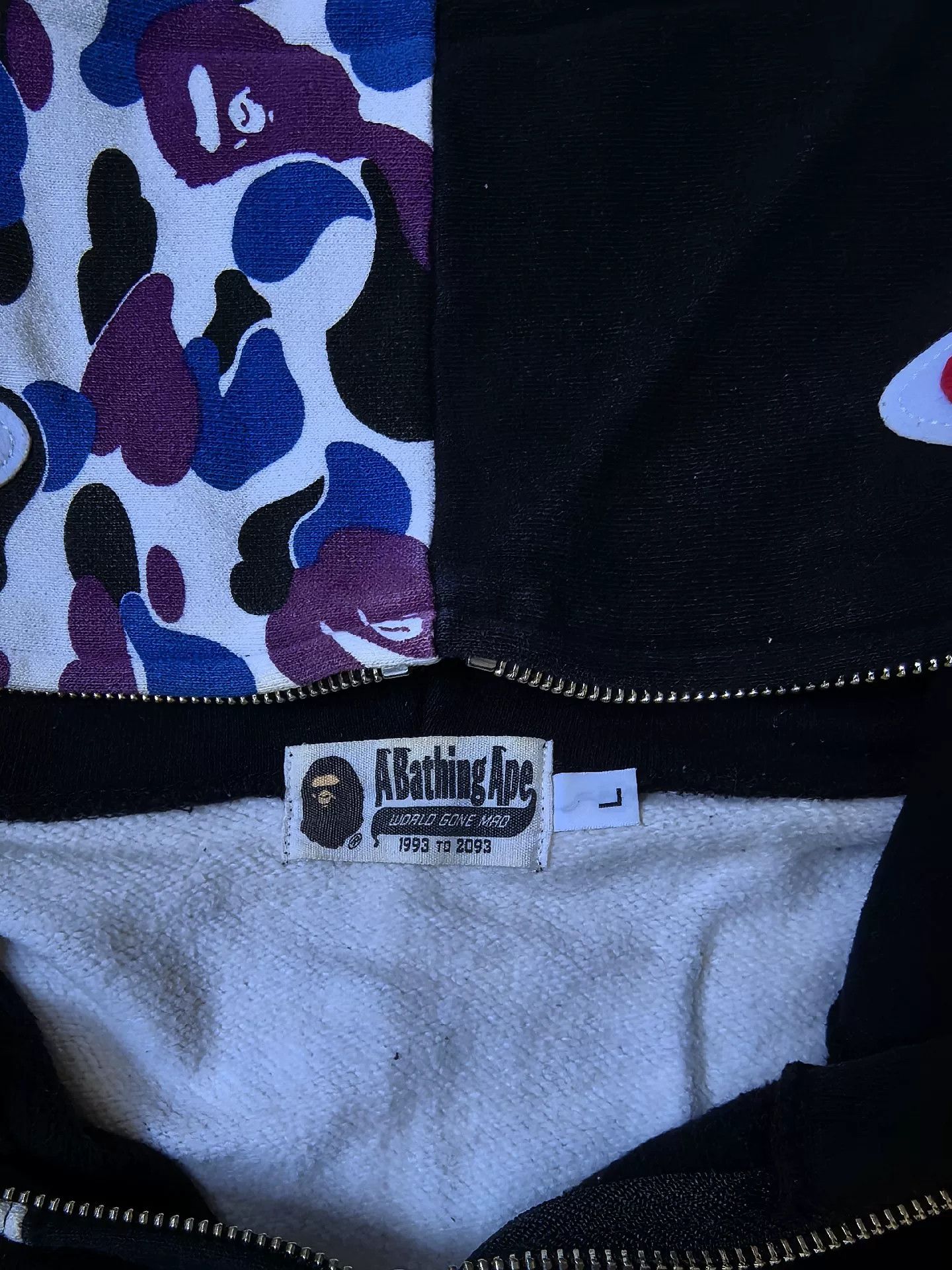 Bape Bape Multi Shark Sweatshirt Pullover Size US L / EU 52-54 / 3 - 3 Thumbnail