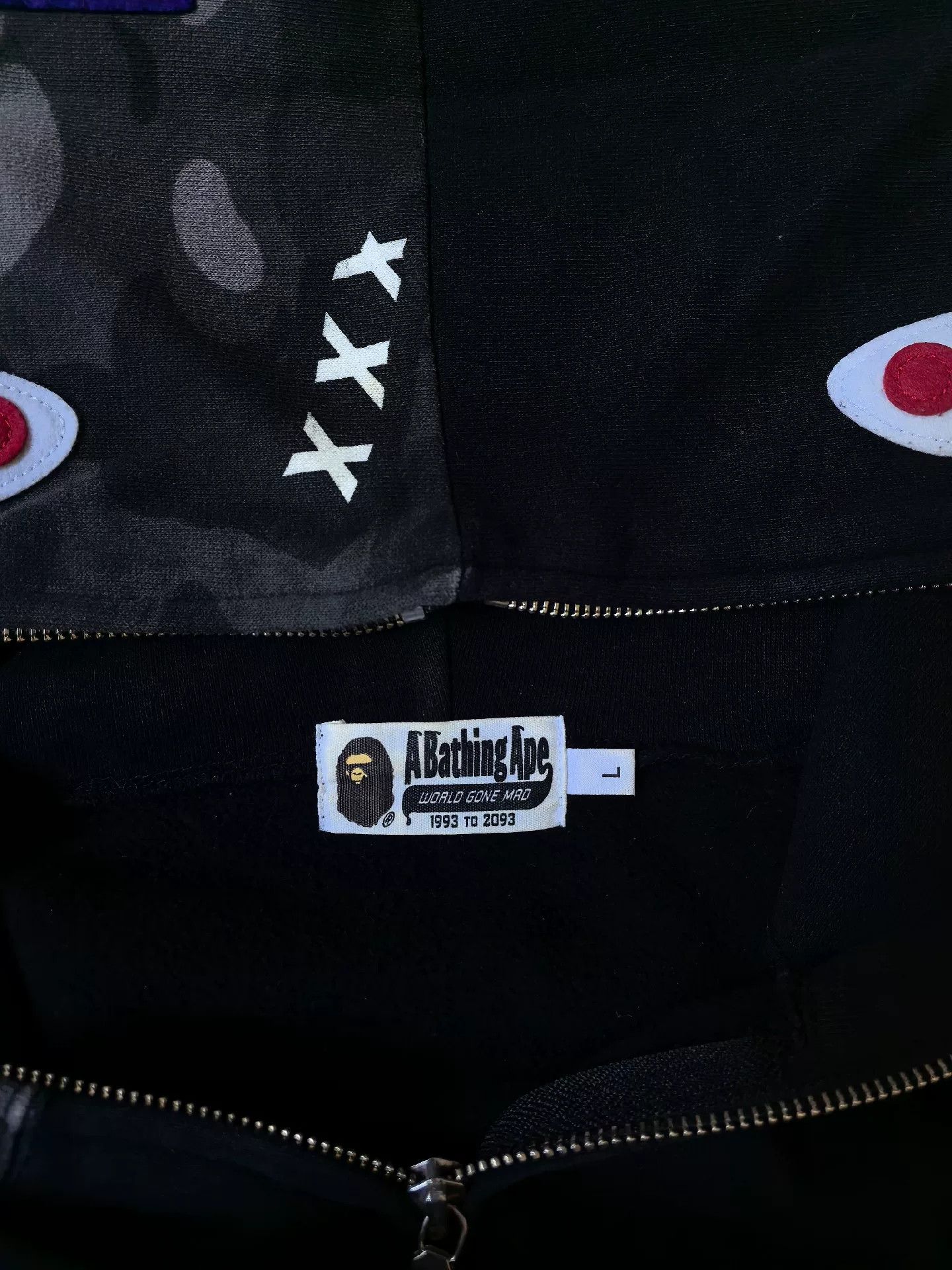 Bape Bape Black Shark Sweatshirt Pullover Size US L / EU 52-54 / 3 - 3 Thumbnail