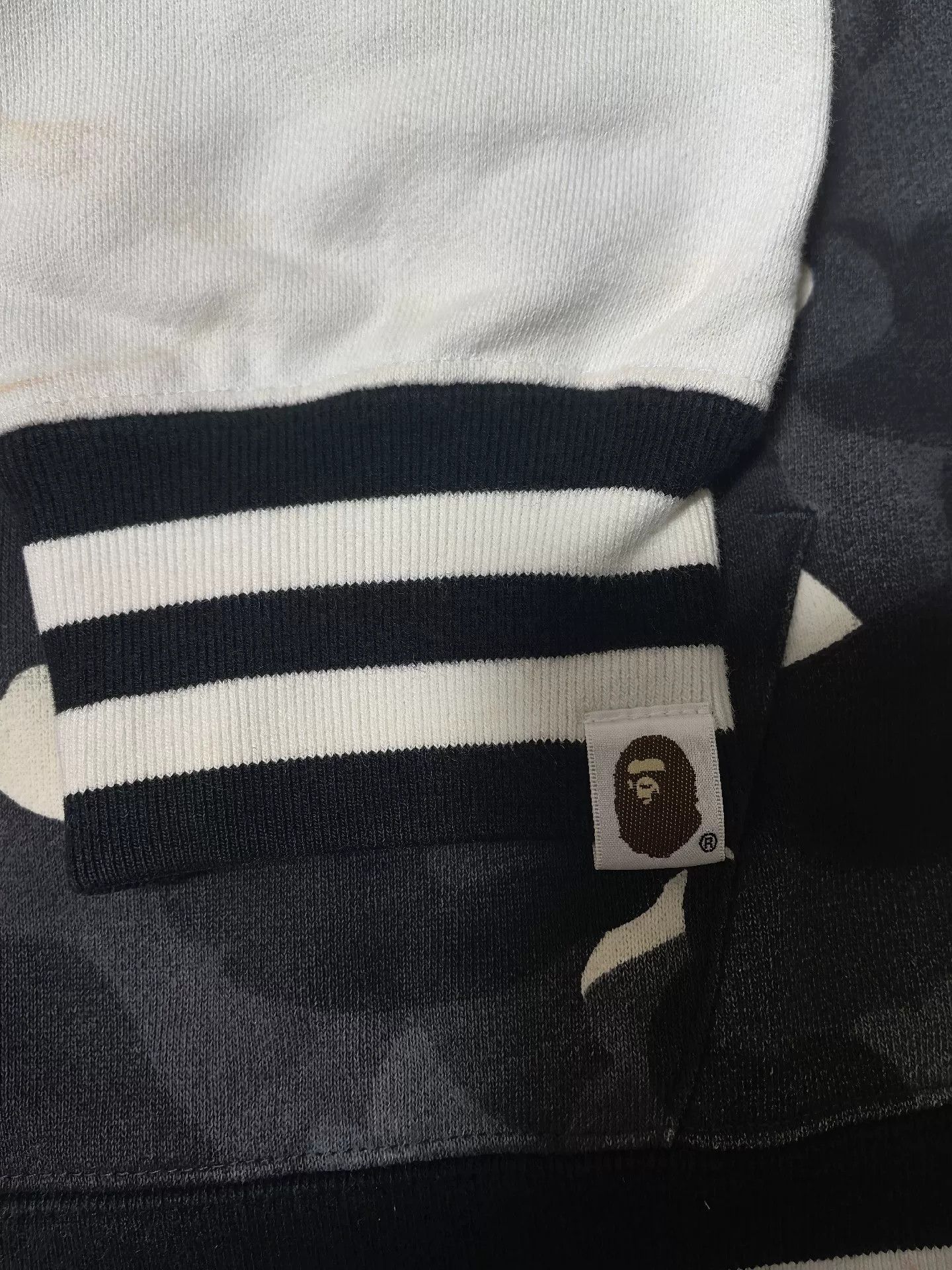 Bape Bape Shark Sweatshirt Pullover Size US L / EU 52-54 / 3 - 6 Thumbnail