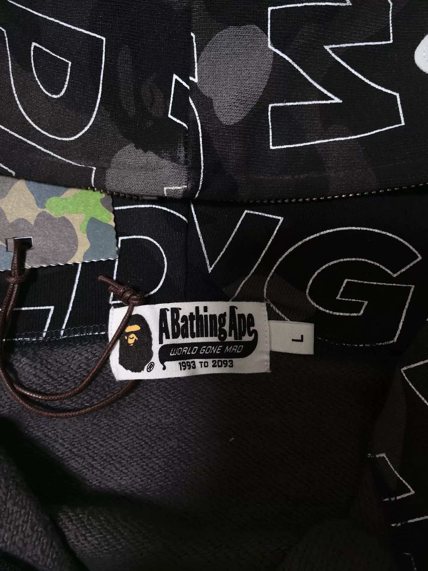 Bape Bape Multi Shark Sweatshirt Pullover Size US L / EU 52-54 / 3 - 3 Thumbnail