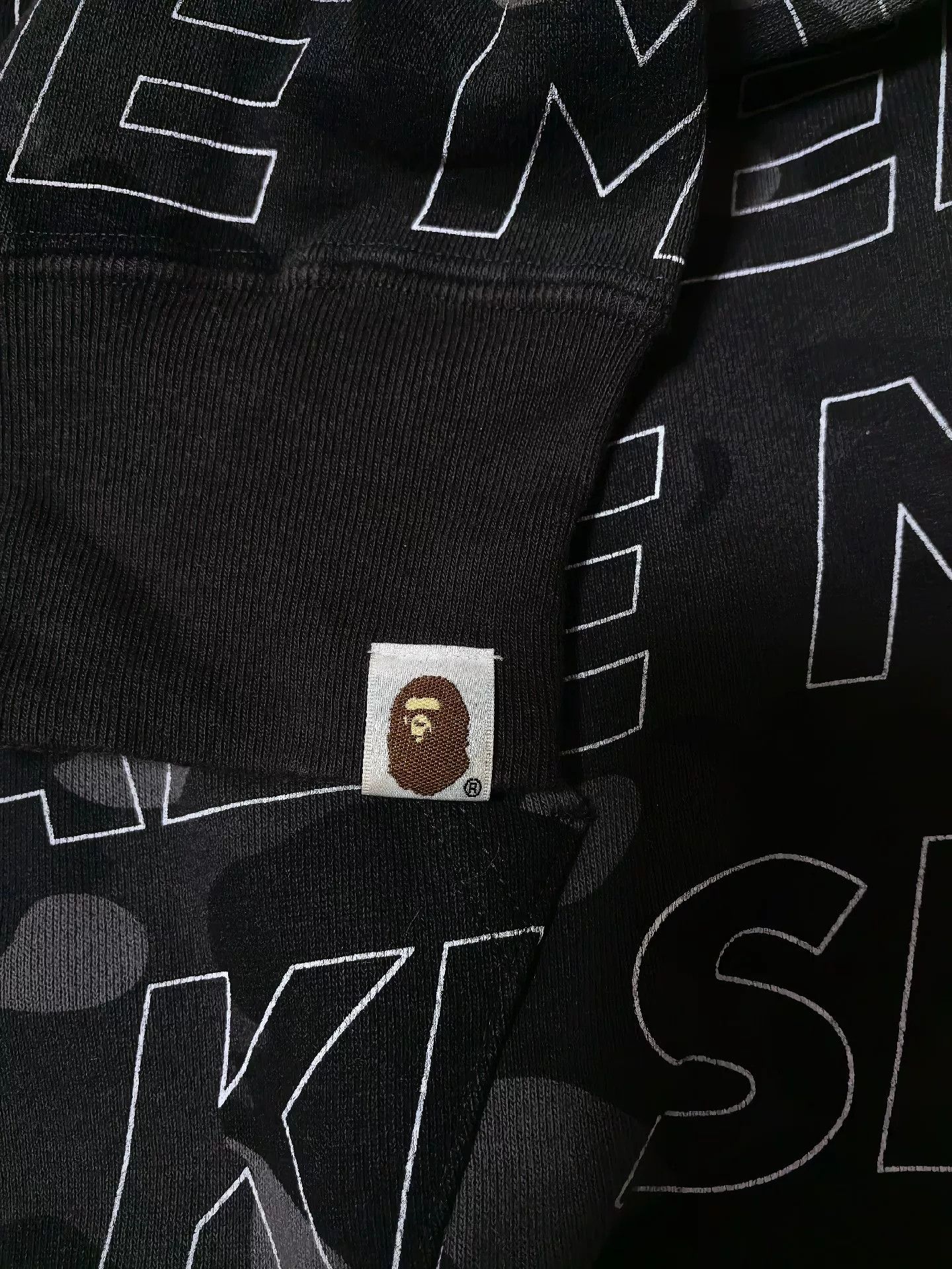 Bape Bape Multi Shark Sweatshirt Pullover Size US L / EU 52-54 / 3 - 7 Thumbnail