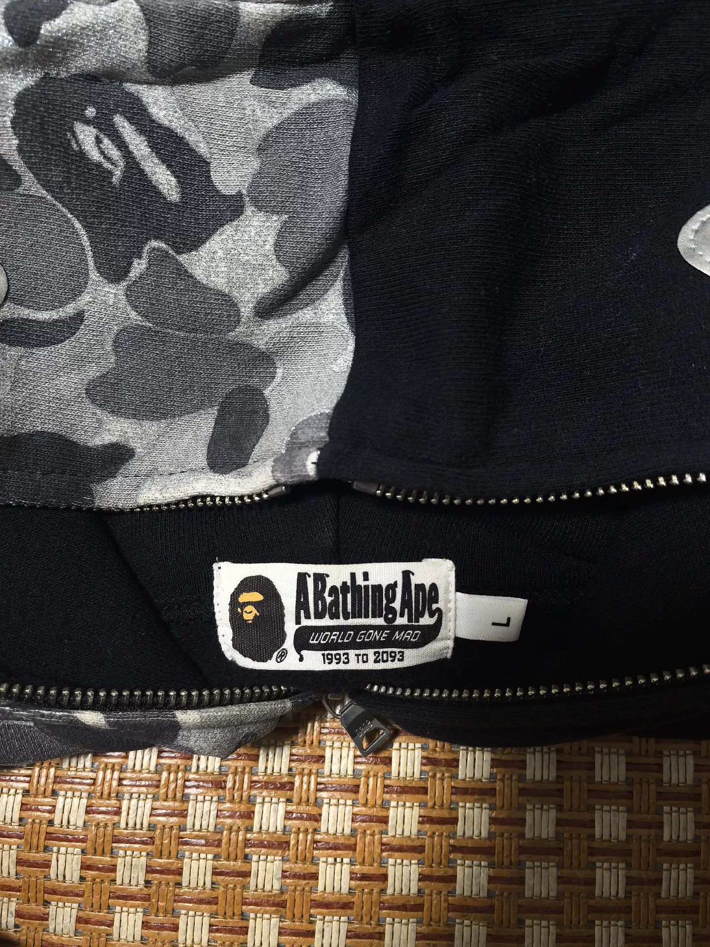Bape Bape Multi Shark Sweatshirt Pullover Size US L / EU 52-54 / 3 - 7 Thumbnail