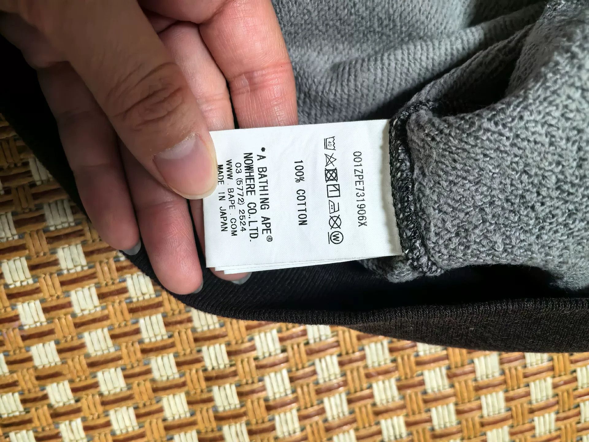Bape Bape Multi Shark Sweatshirt Pullover Size US L / EU 52-54 / 3 - 4 Thumbnail