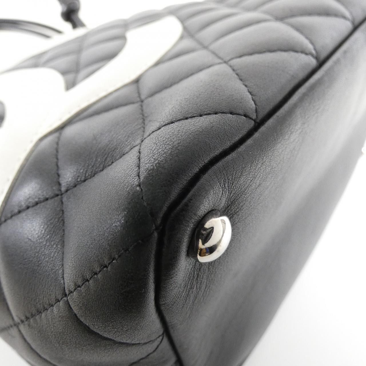 Chanel Chanel Chanel Cambon Line Calf Shoulder Bag Leather Shoulder Bag DUTY FREE for USA Size ONE SIZE - 3 Thumbnail