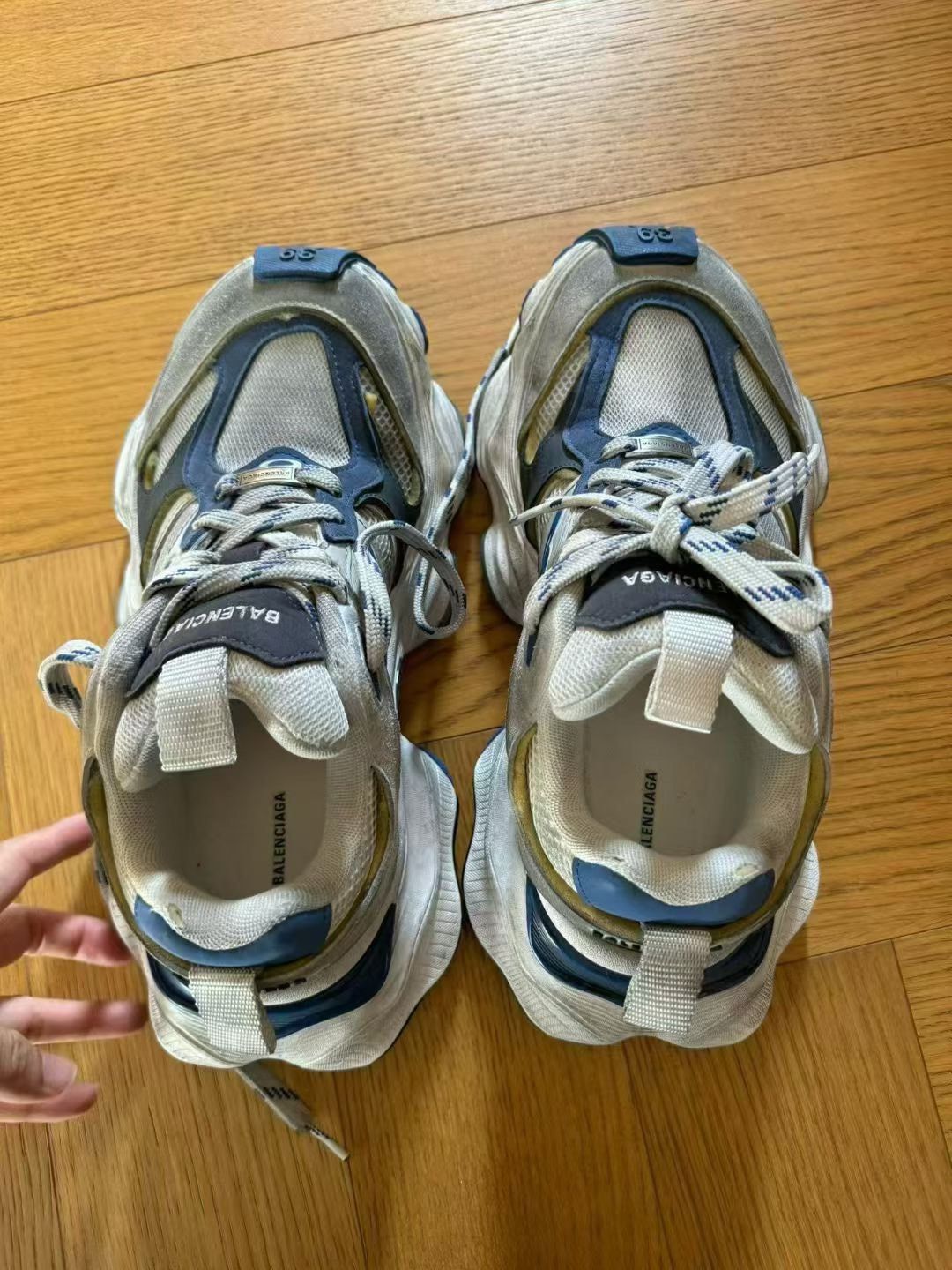 Balenciaga Balenciaga Distressed Cargo Sneakers Size US 6 / EU 39 - 2 Thumbnail