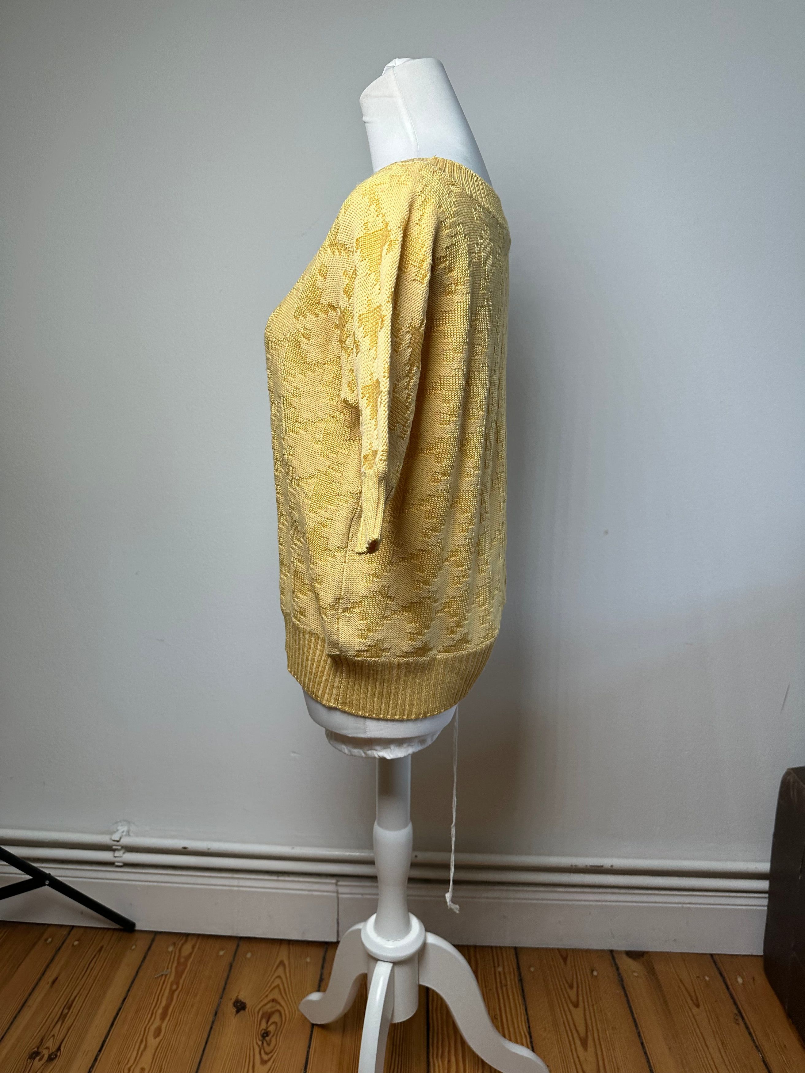 Dior Vintage Short Sleeve Wool Sweater Yellow M Size S / US 4 / IT 40 - 13 Thumbnail