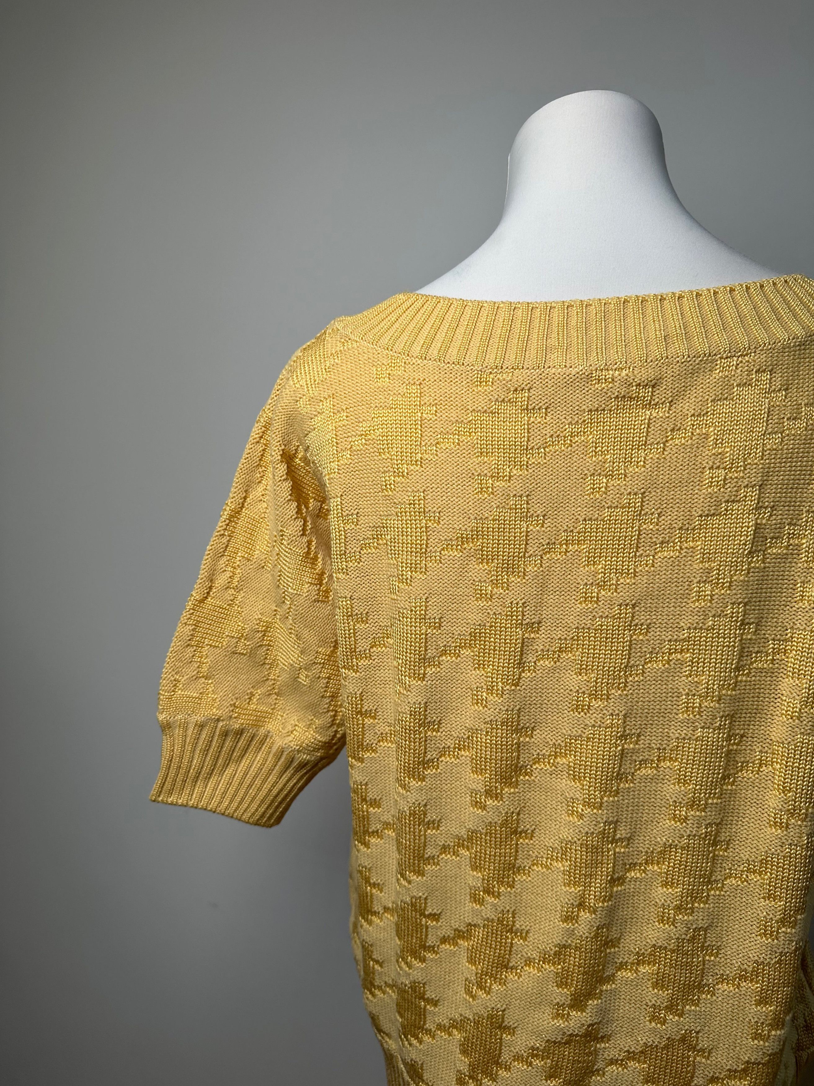 Dior Vintage Short Sleeve Wool Sweater Yellow M Size S / US 4 / IT 40 - 14 Thumbnail