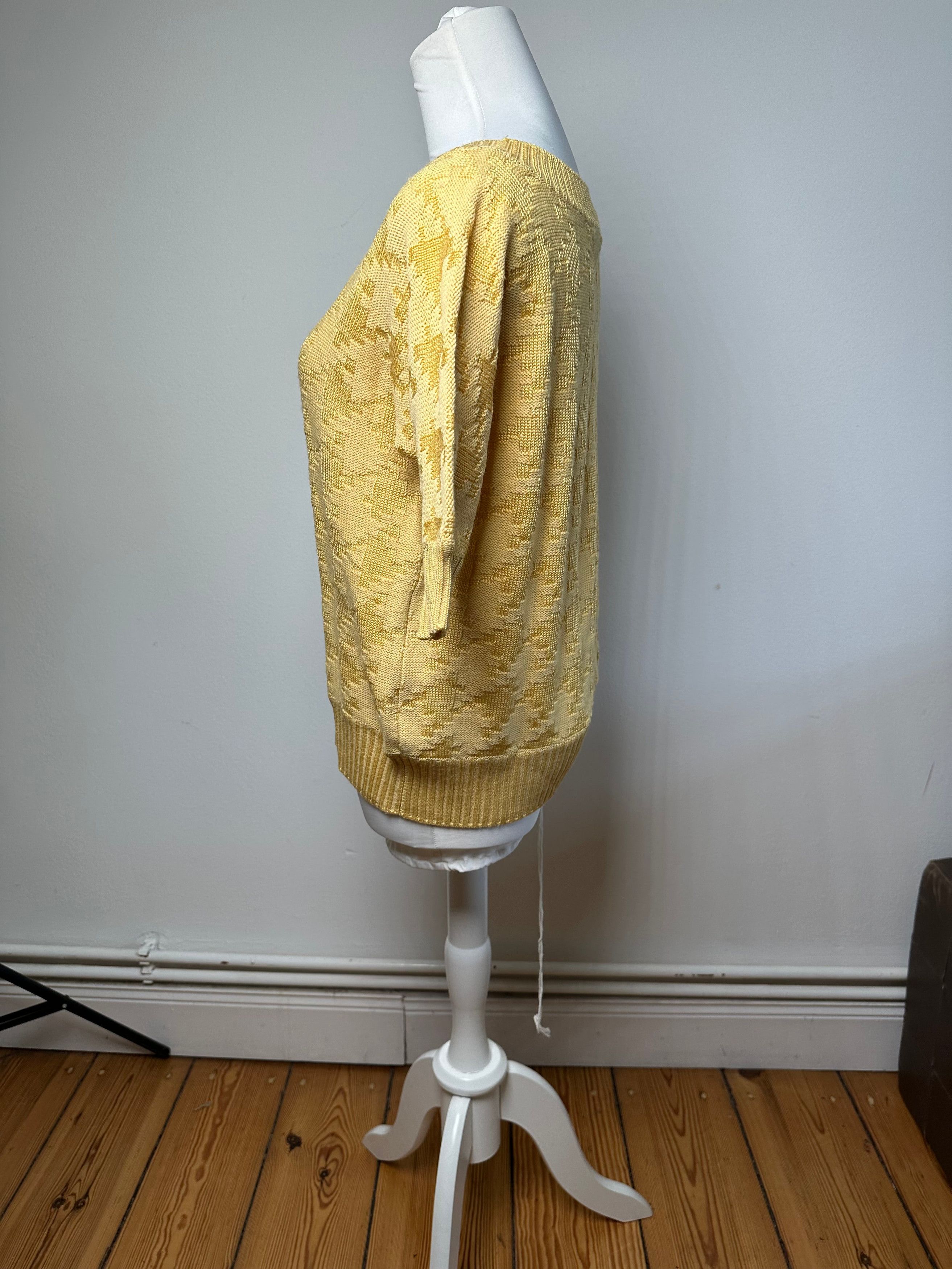 Dior Vintage Short Sleeve Wool Sweater Yellow M Size S / US 4 / IT 40 - 2 Thumbnail