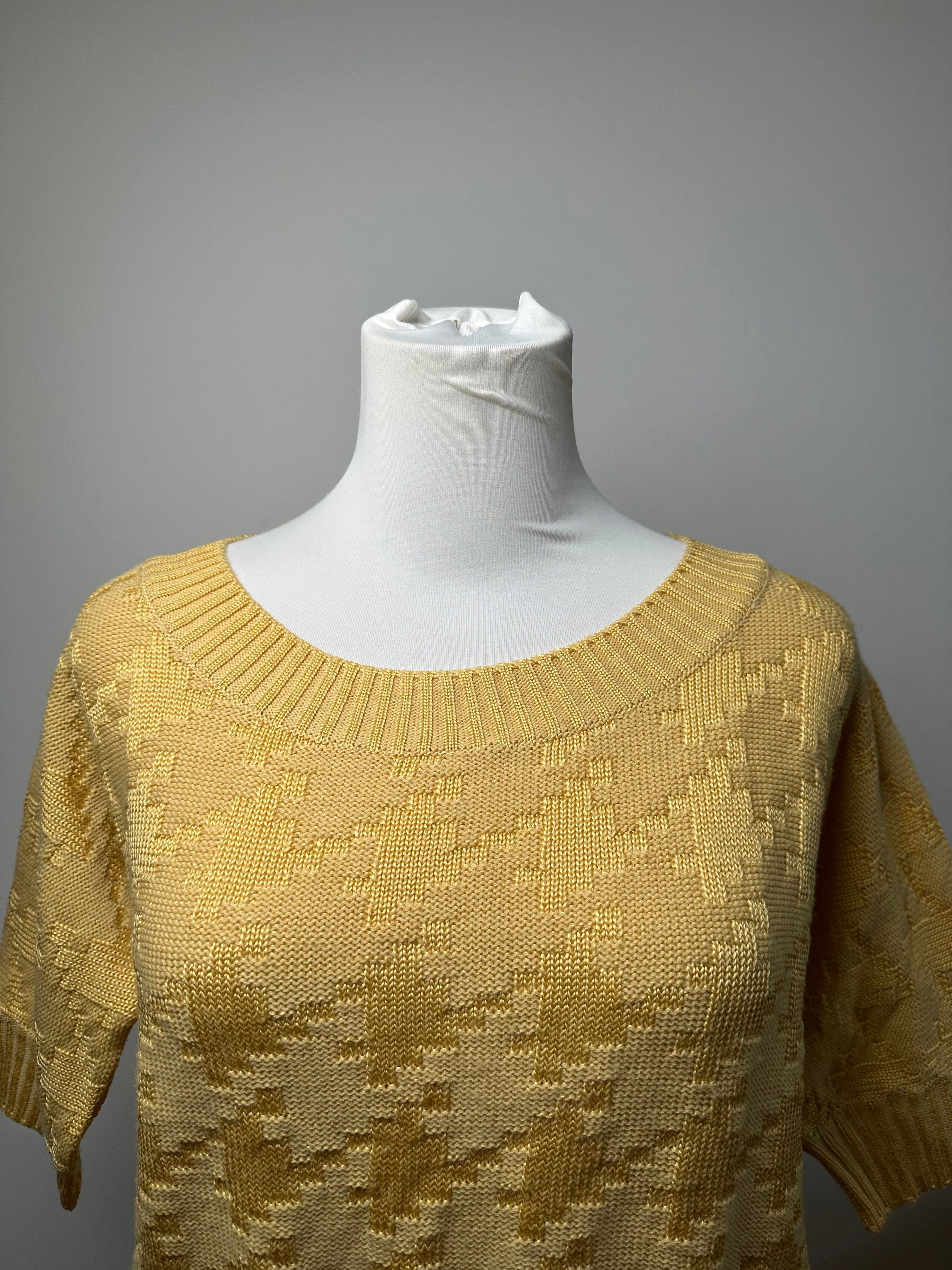 Dior Vintage Short Sleeve Wool Sweater Yellow M Size S / US 4 / IT 40 - 7 Thumbnail