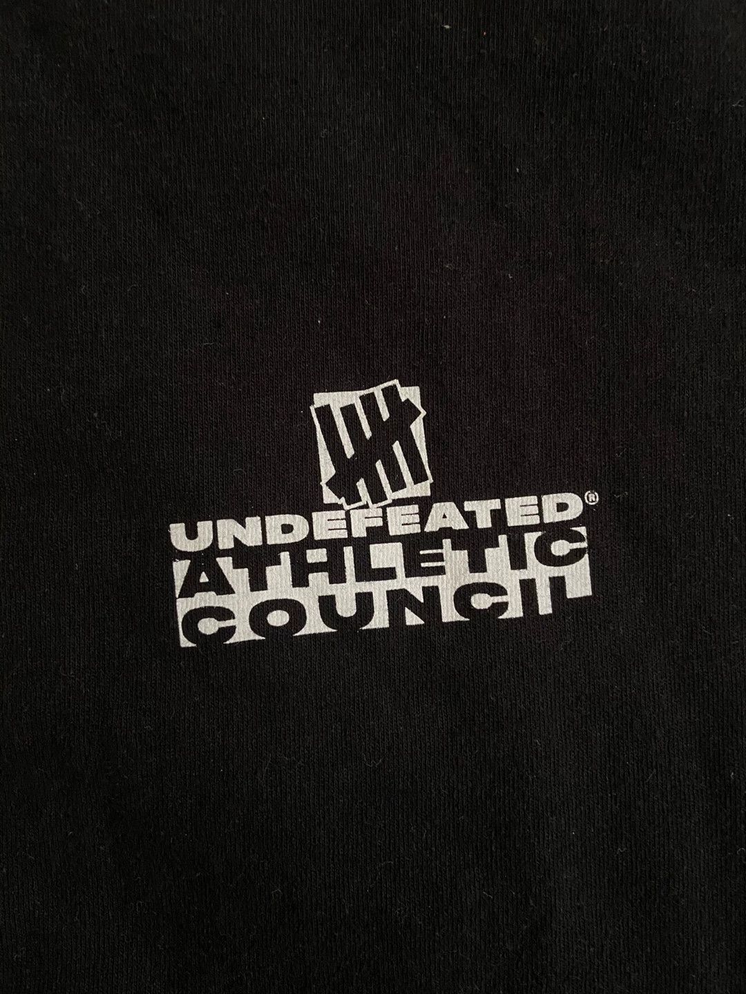 Other Other UND T-Shirt Casual Short Sleeve Size US L / EU 52-54 / 3 - 2 Thumbnail