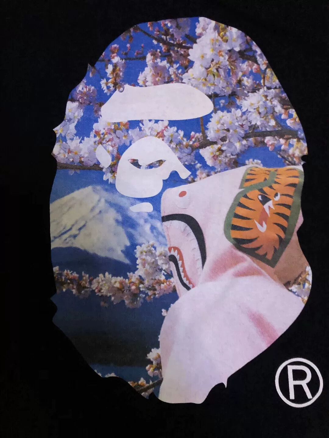 Bape Bape Shark T-Shirt Casual Short Sleeve Size US XXL / EU 58 / 5 - 2 Thumbnail