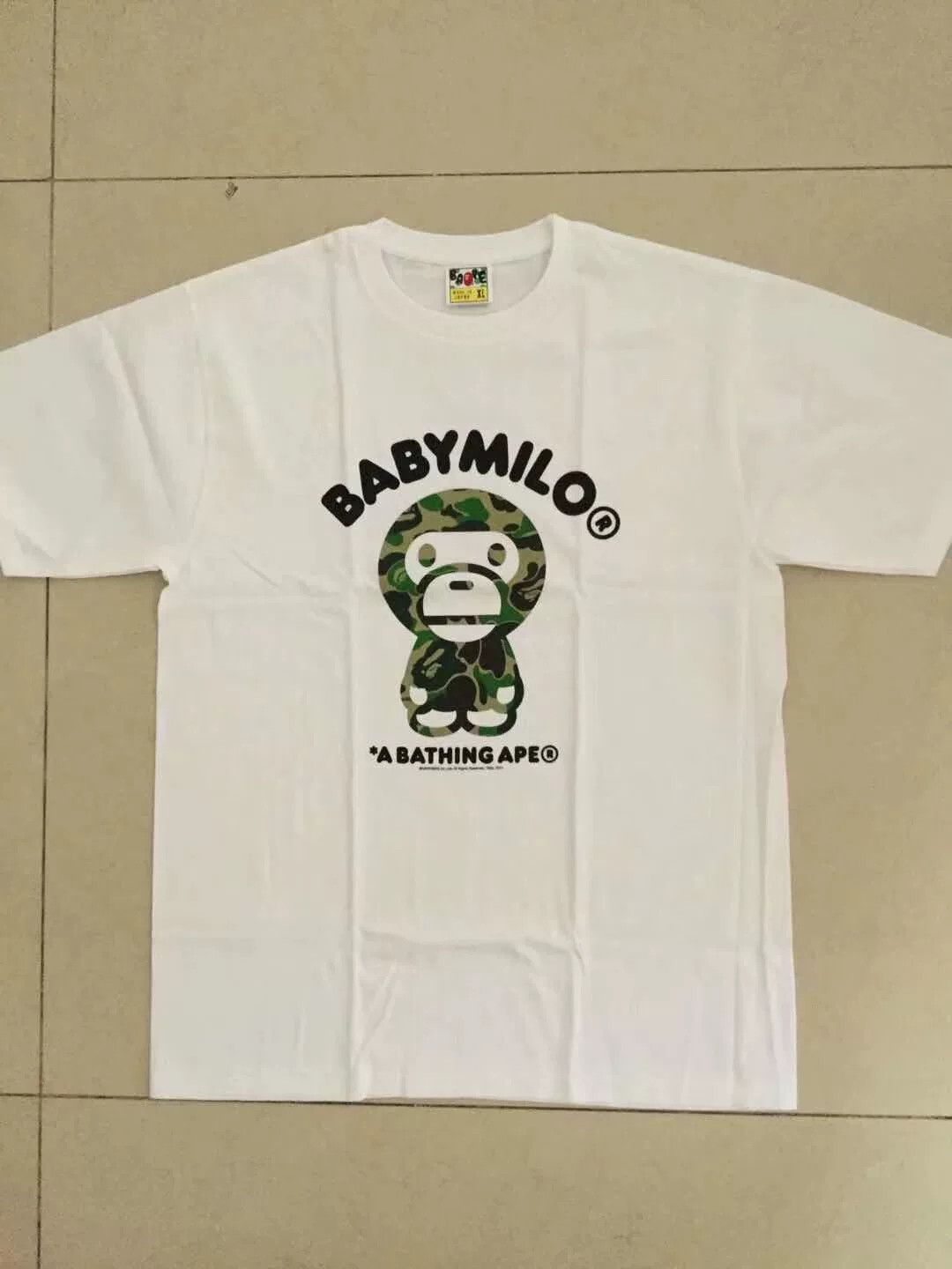 Bape Bape Shark T-Shirt Casual Short Sleeve Size US XL / EU 56 / 4 - 2 Thumbnail