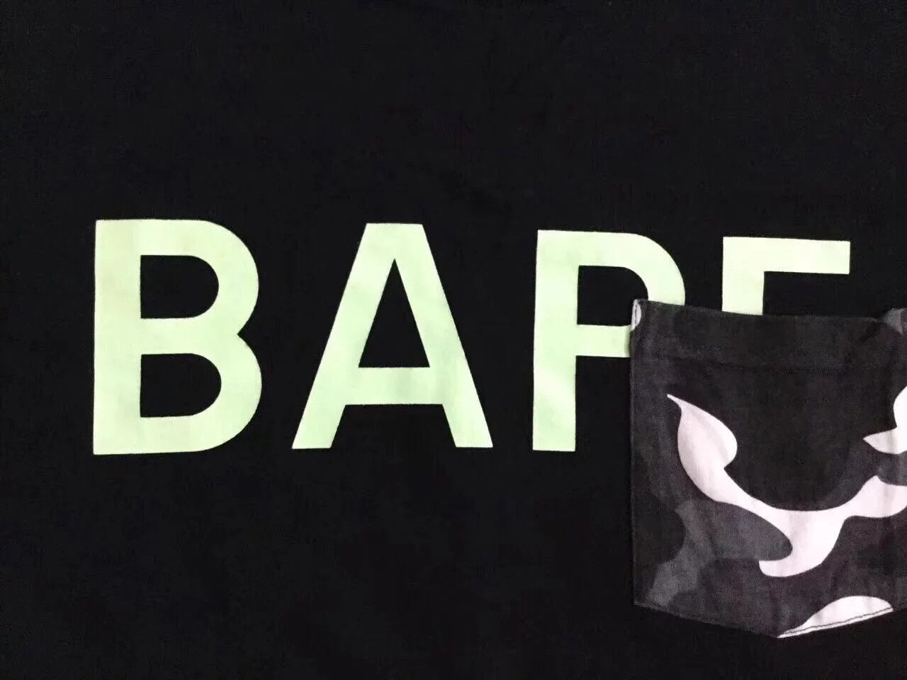 Bape Bape Shark T-Shirt Casual Short Sleeve Size US L / EU 52-54 / 3 - 2 Thumbnail