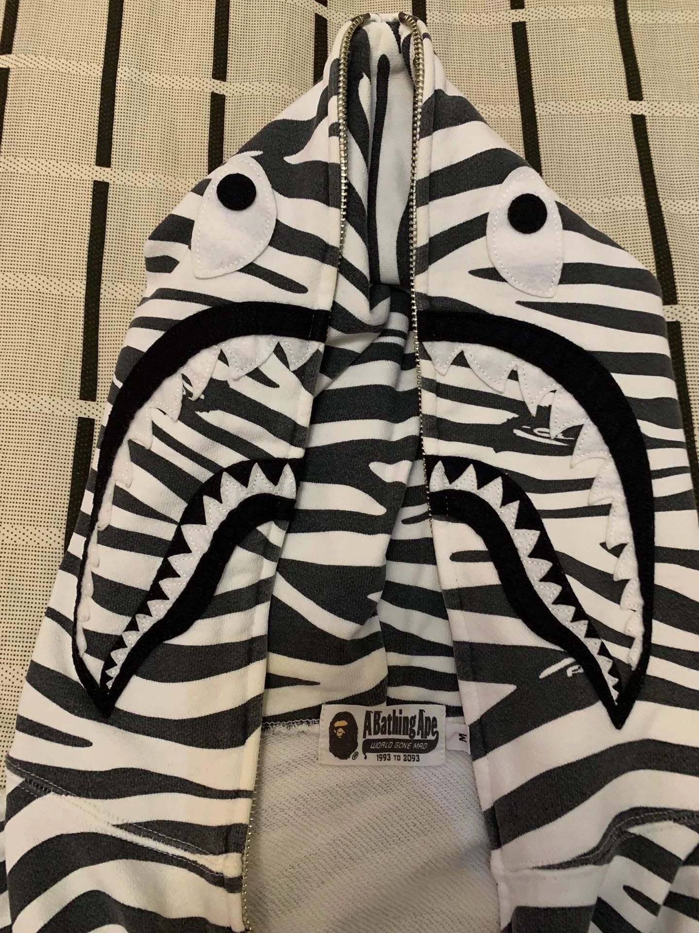 Bape Bape Shark Zebra Striped Light Jacket M Men Size US M / EU 48-50 / 2 - 4 Thumbnail